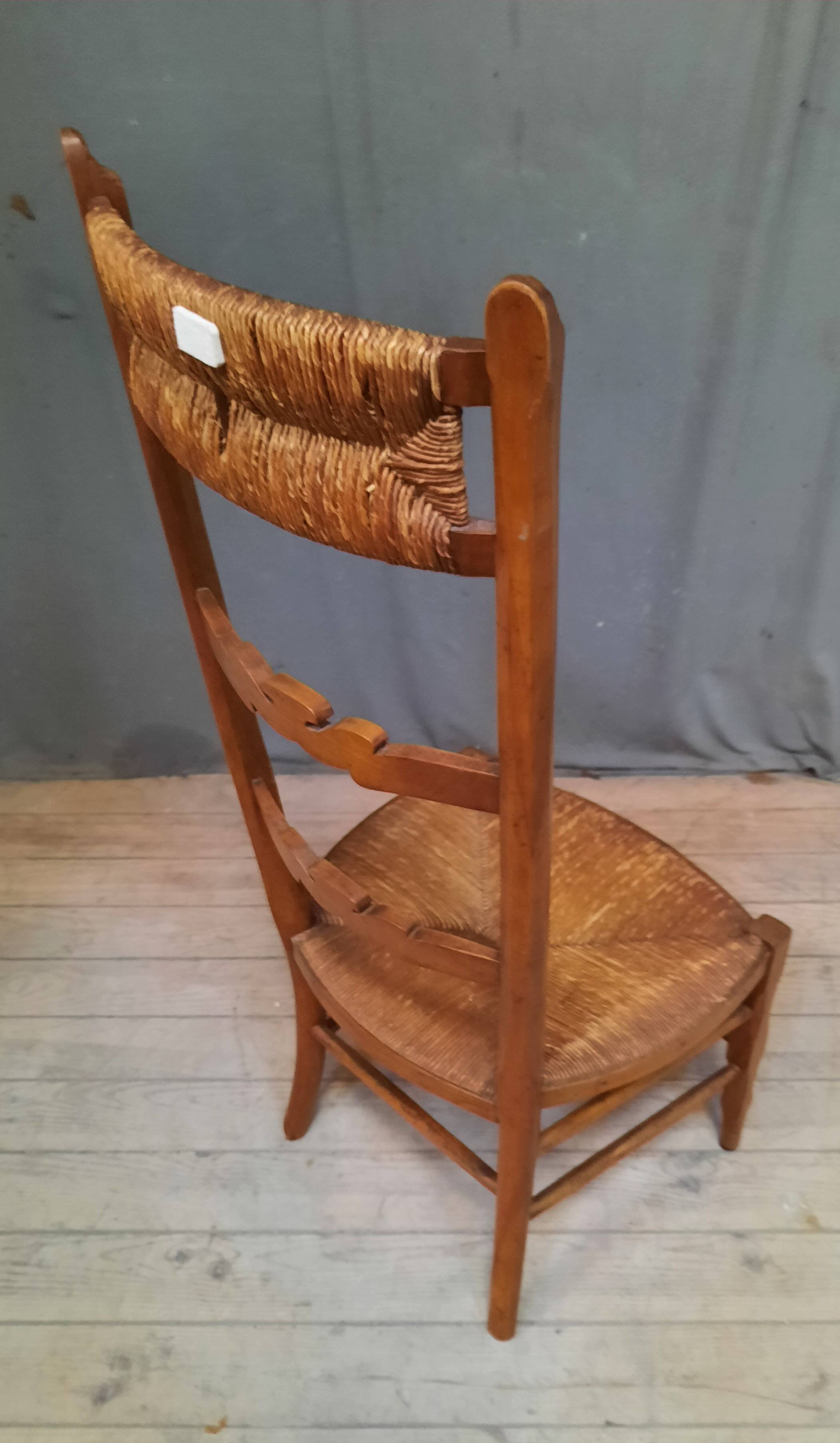 Straw fireside chair