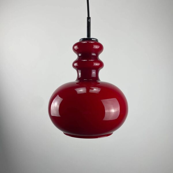 Suspension en verre rouge par Peill et Putzler, 1960