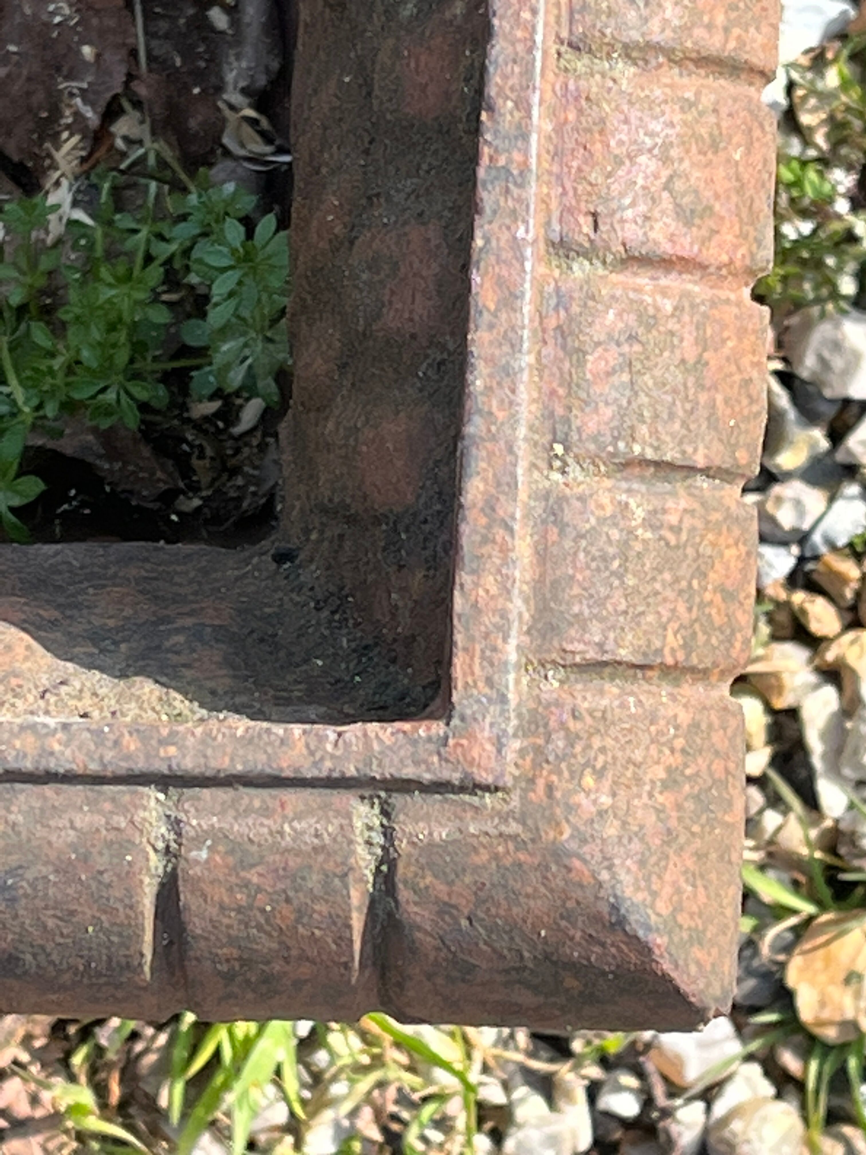 NIII cast iron planters
