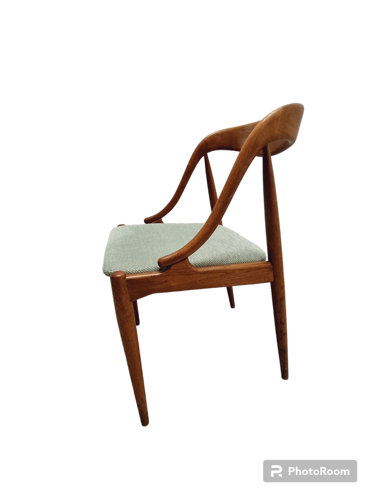 SET OF 6 JOHANNES ANDERSEN NO. 16 TEAK AND VELVET DINING CHAIRS