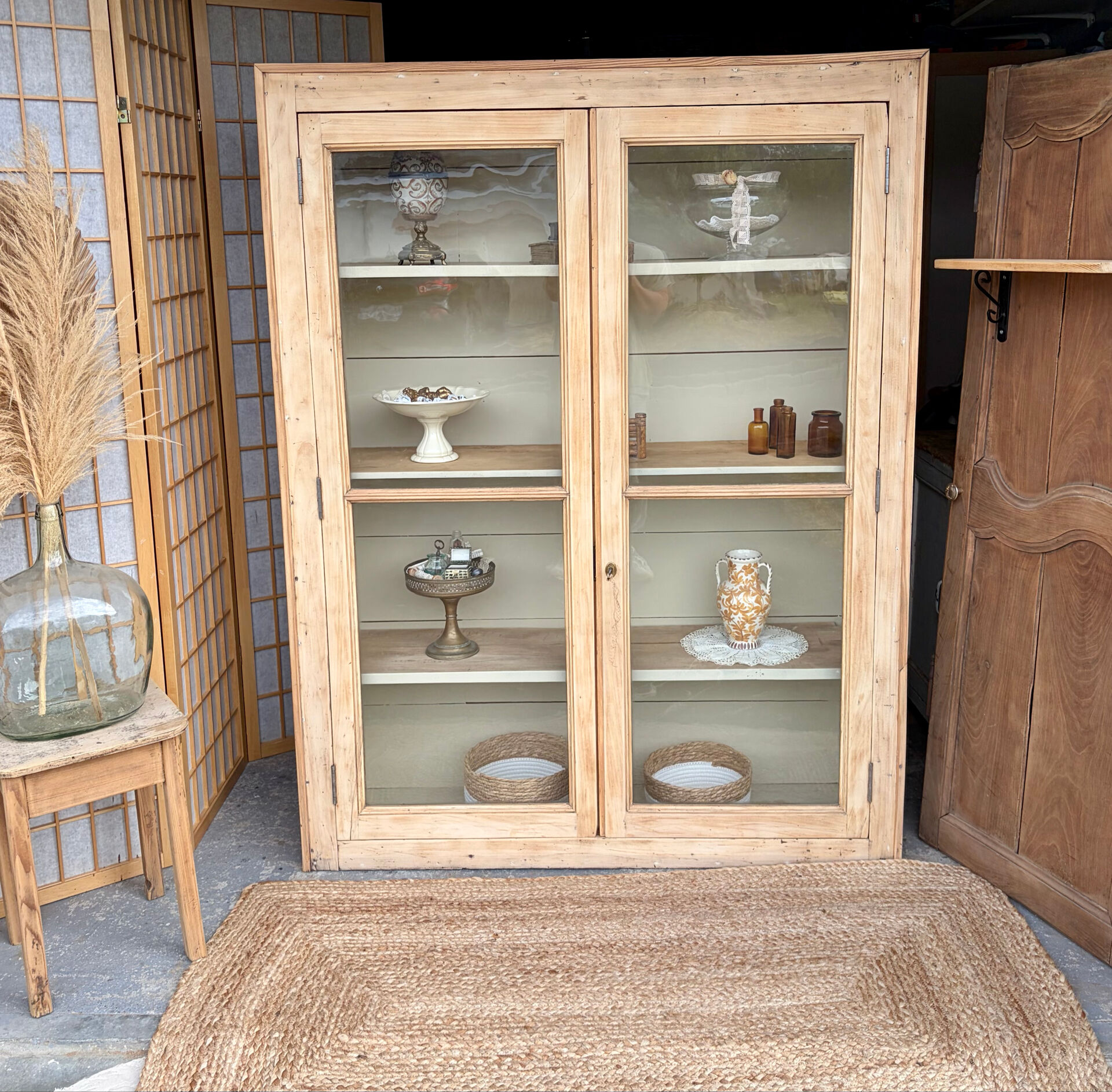 Wooden display cabinet