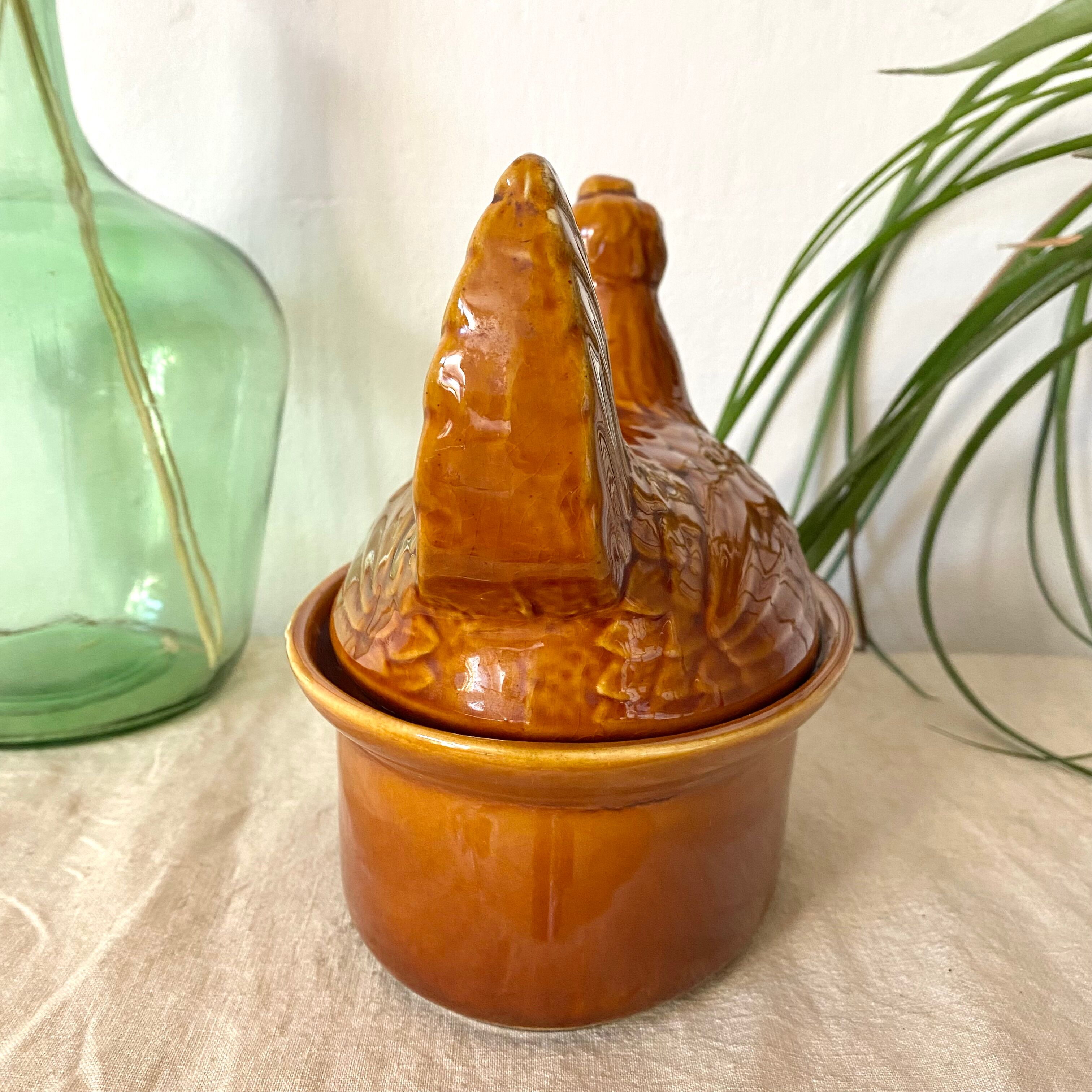 Ceramic terrine hen Geo