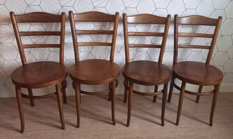 Lot de 4 chaises bistrot Baumann assises rondes.
