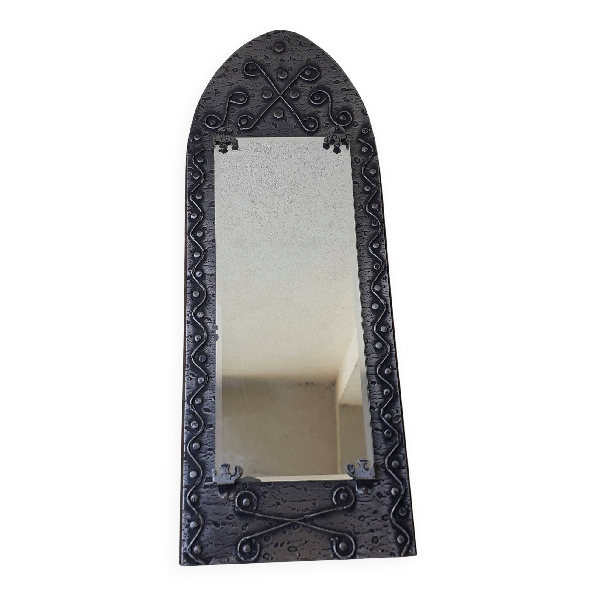 Miroir en bois et métal style médiéval