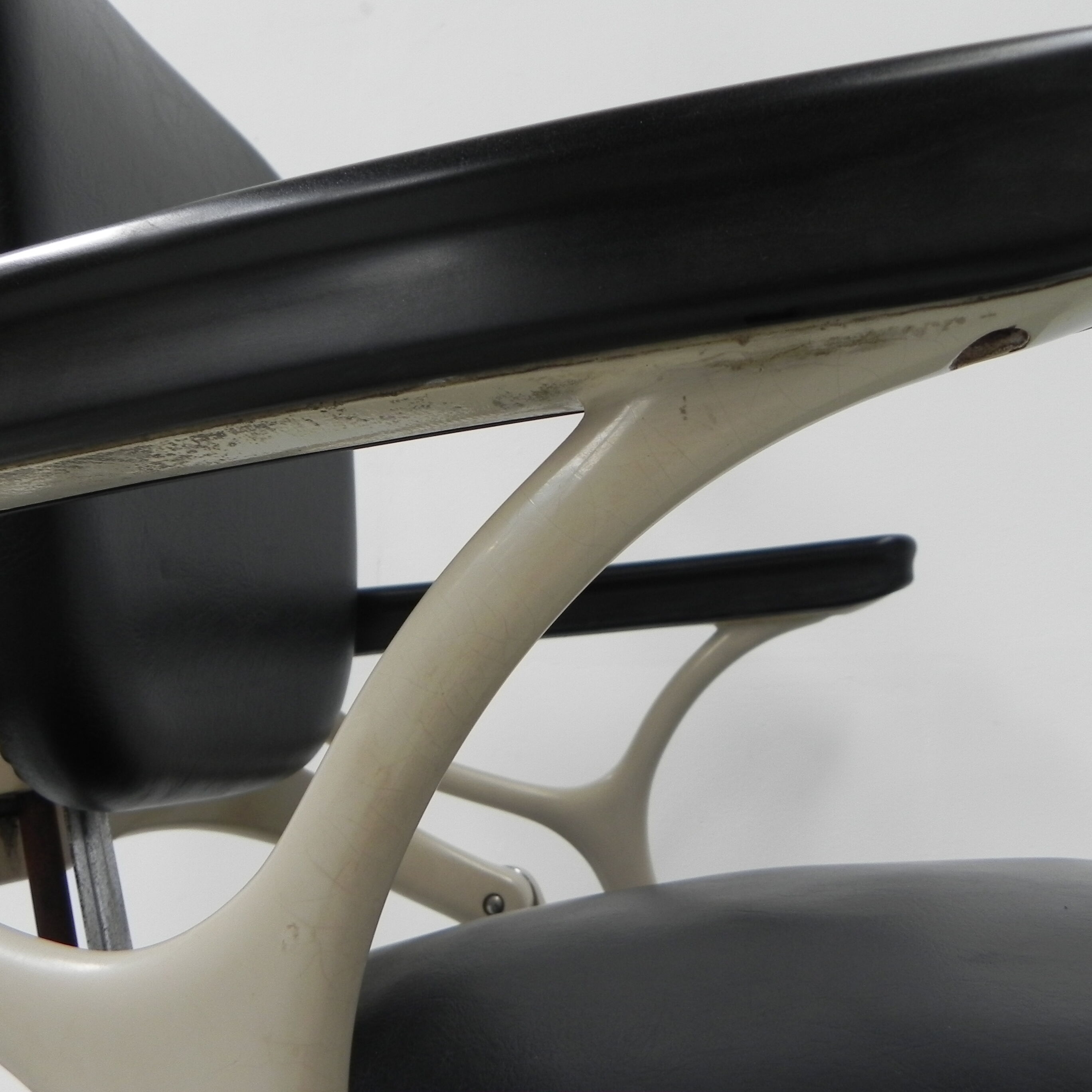 Cast iron dental chair Ritter