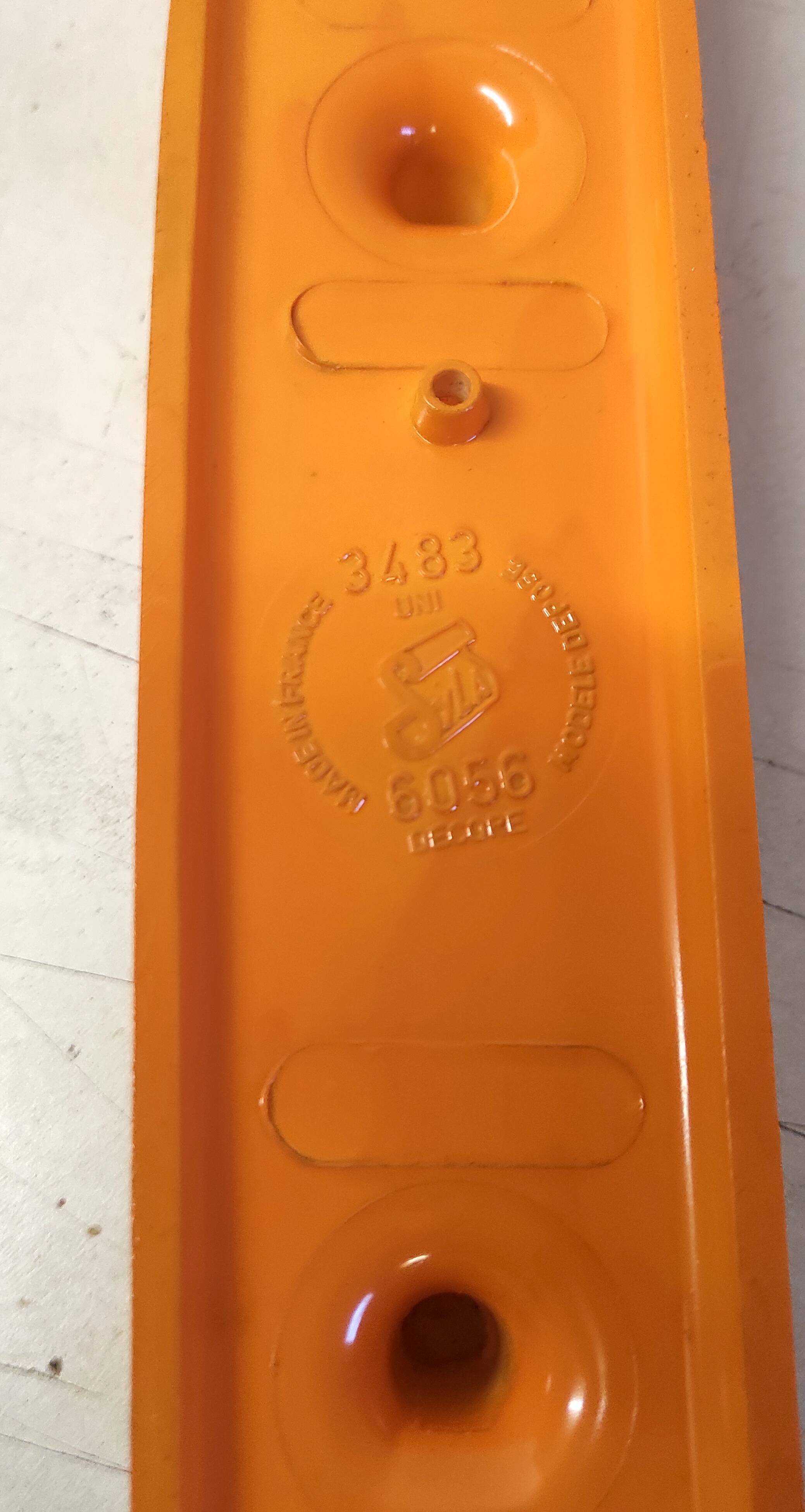 Syla vintage orange coat rack - 1970s