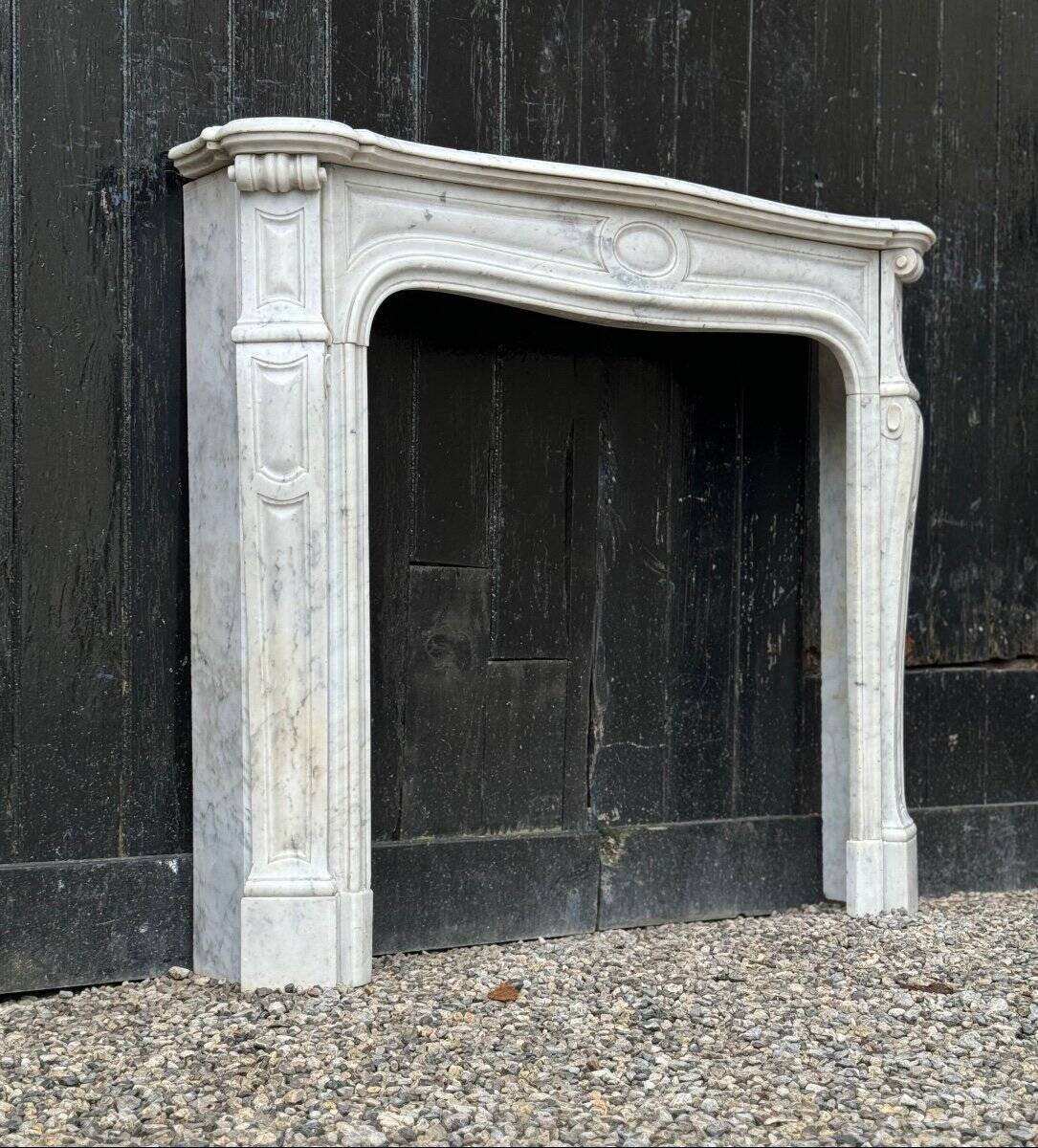 Louis XV style fireplace in white Carrara marble circa 1880