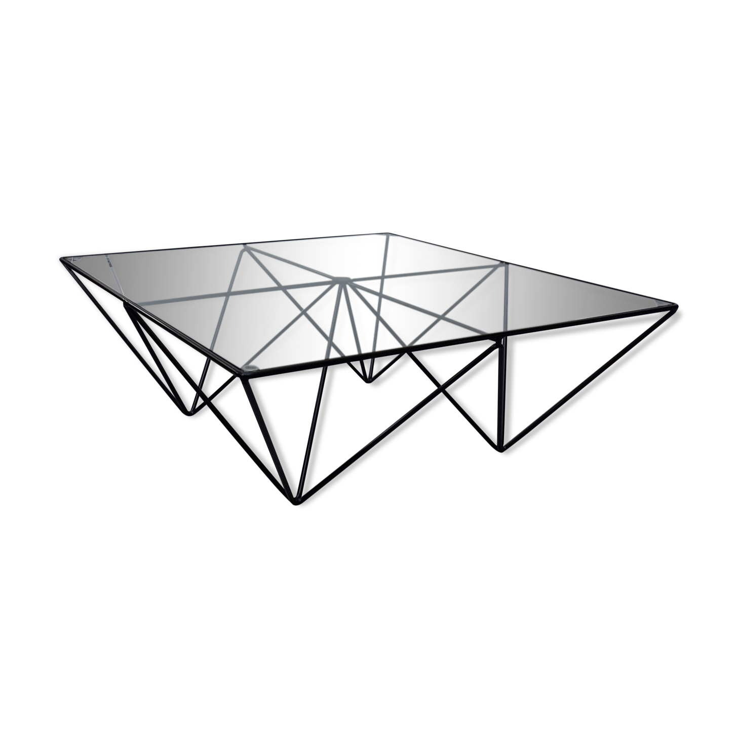 Pyramid table 80s