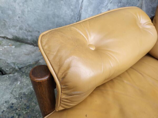 Salon cuir scandinave