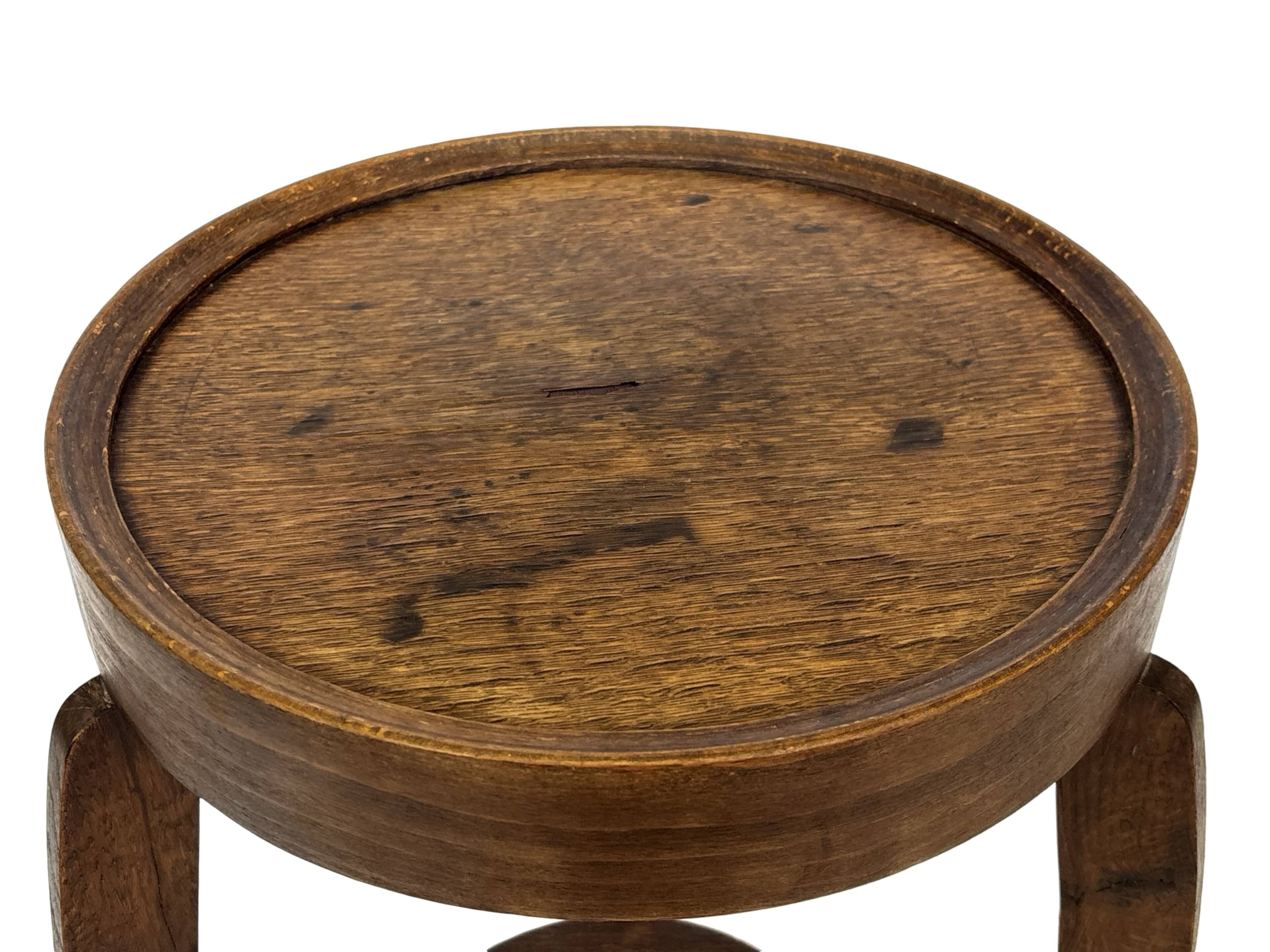 Table d'appoint Art Déco en chêne au design minimaliste
