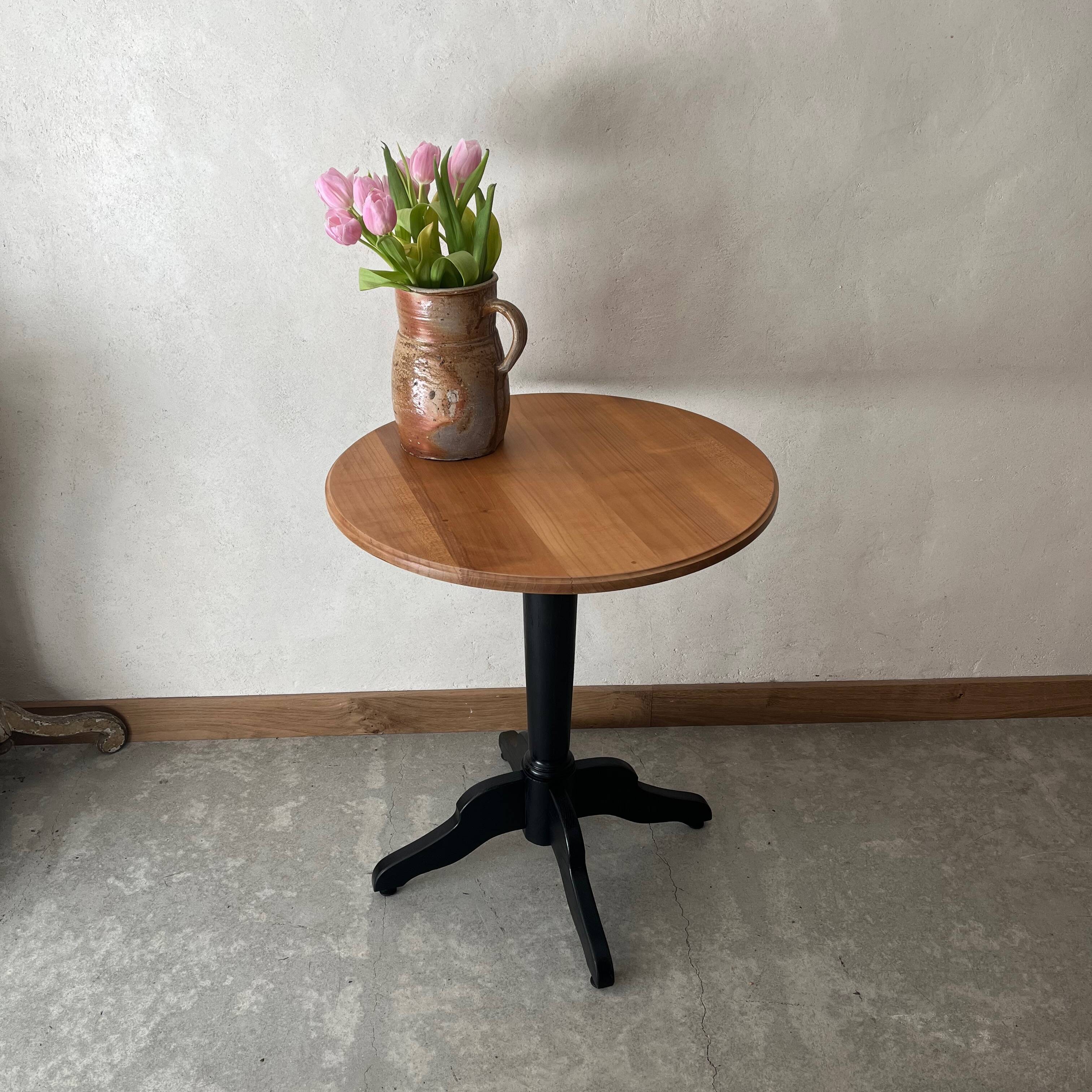 Table d'appoint, guéridon en bois