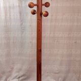Modernist coat rack in solid wood - mid 20th century.
