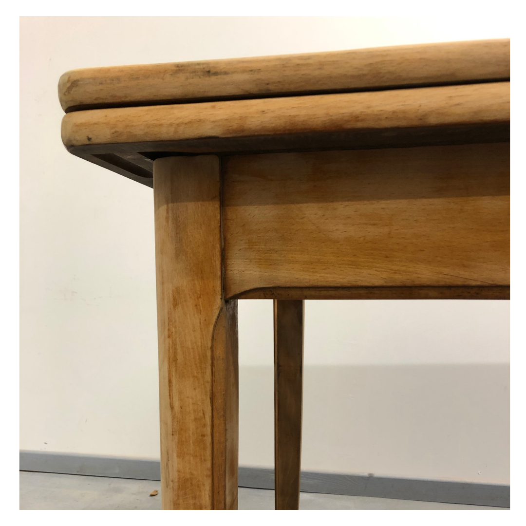 Table de ferme en bois brut