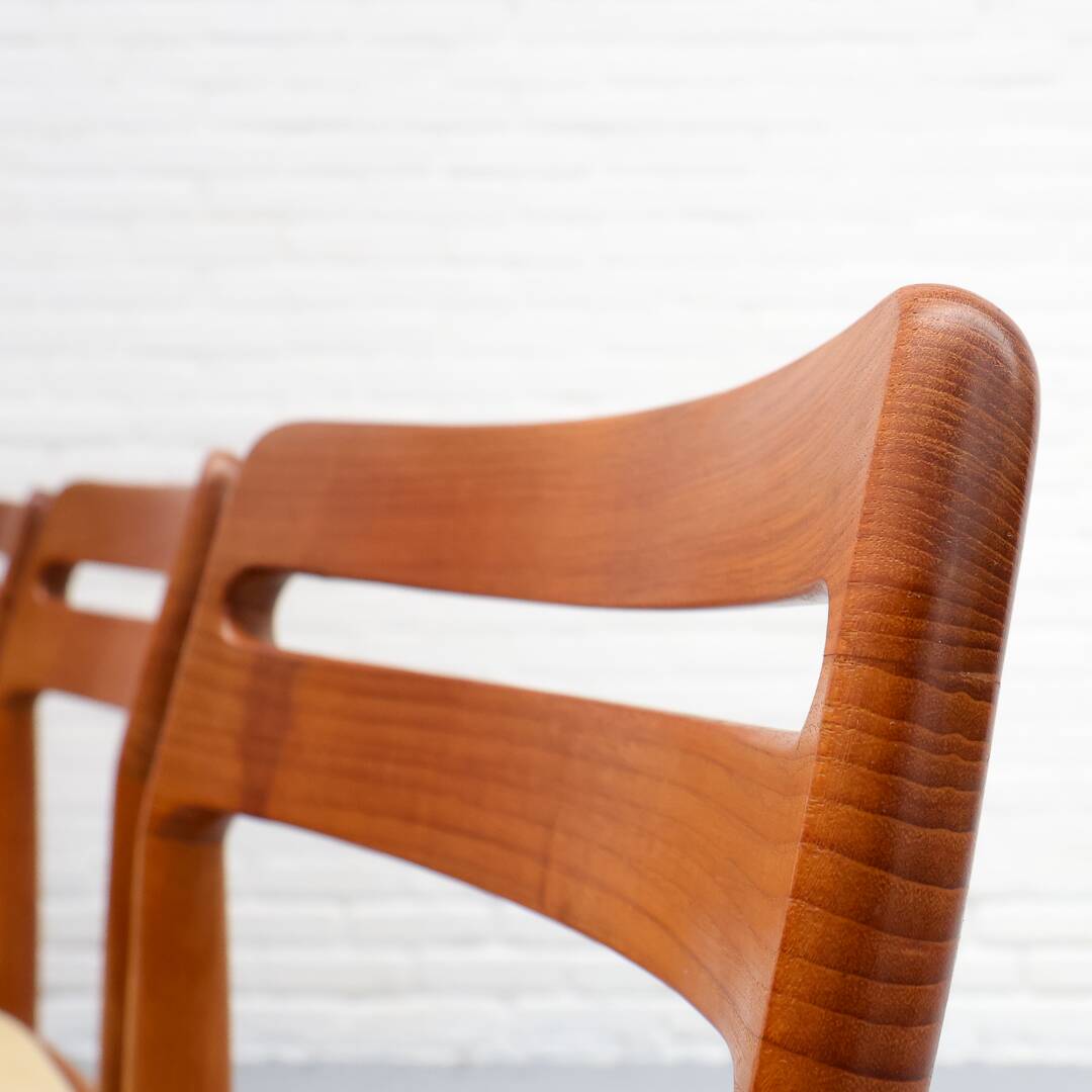 4 chaises de salle à manger par HW Klein pour Bramin, années 1960