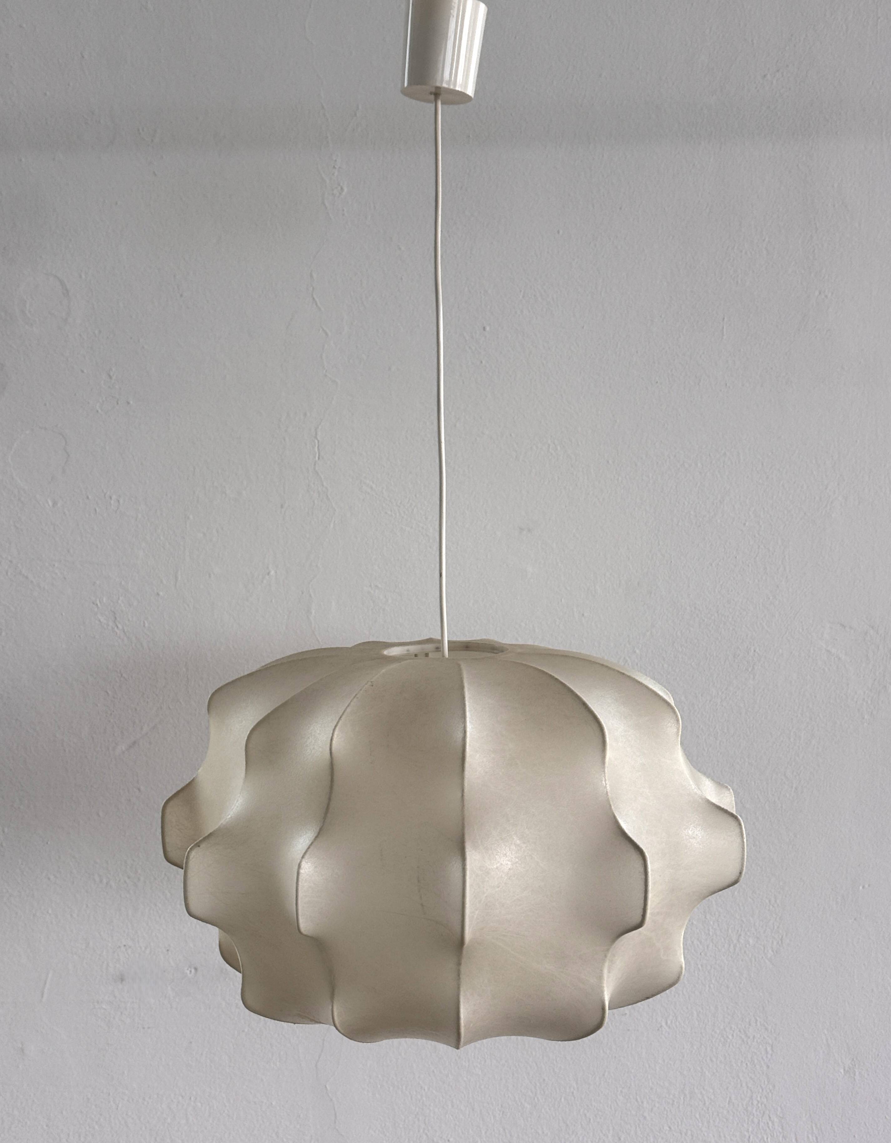 "Cocoon" Midcentury Chandelier by Friedel Wauer for Goldkant, 1960s