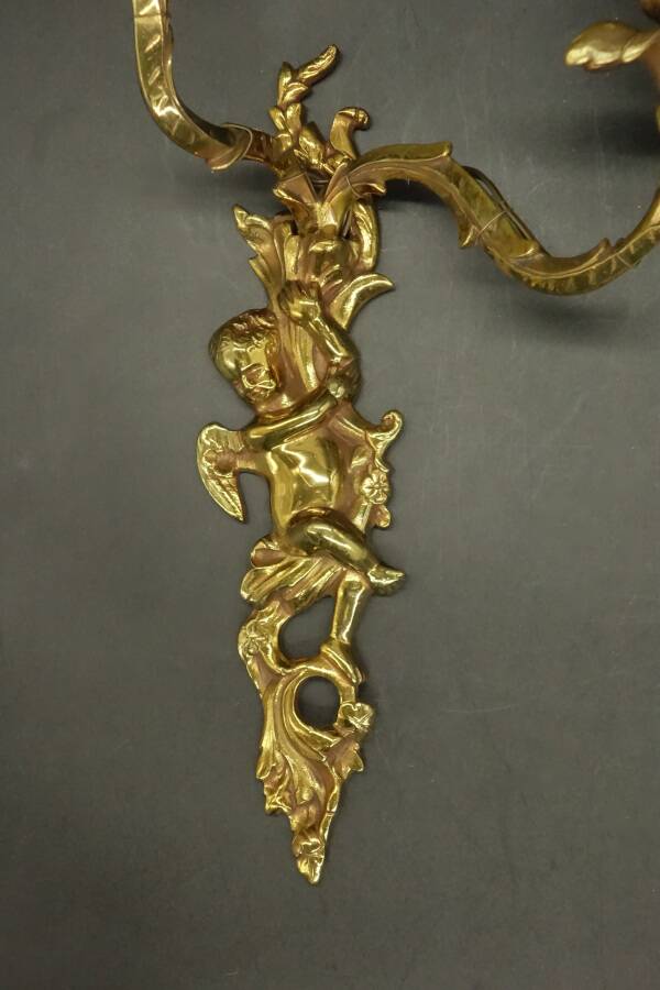 Pair of large Louis XV style wall lights - gilded bronze