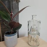 Set of 2 stackable glass bottles