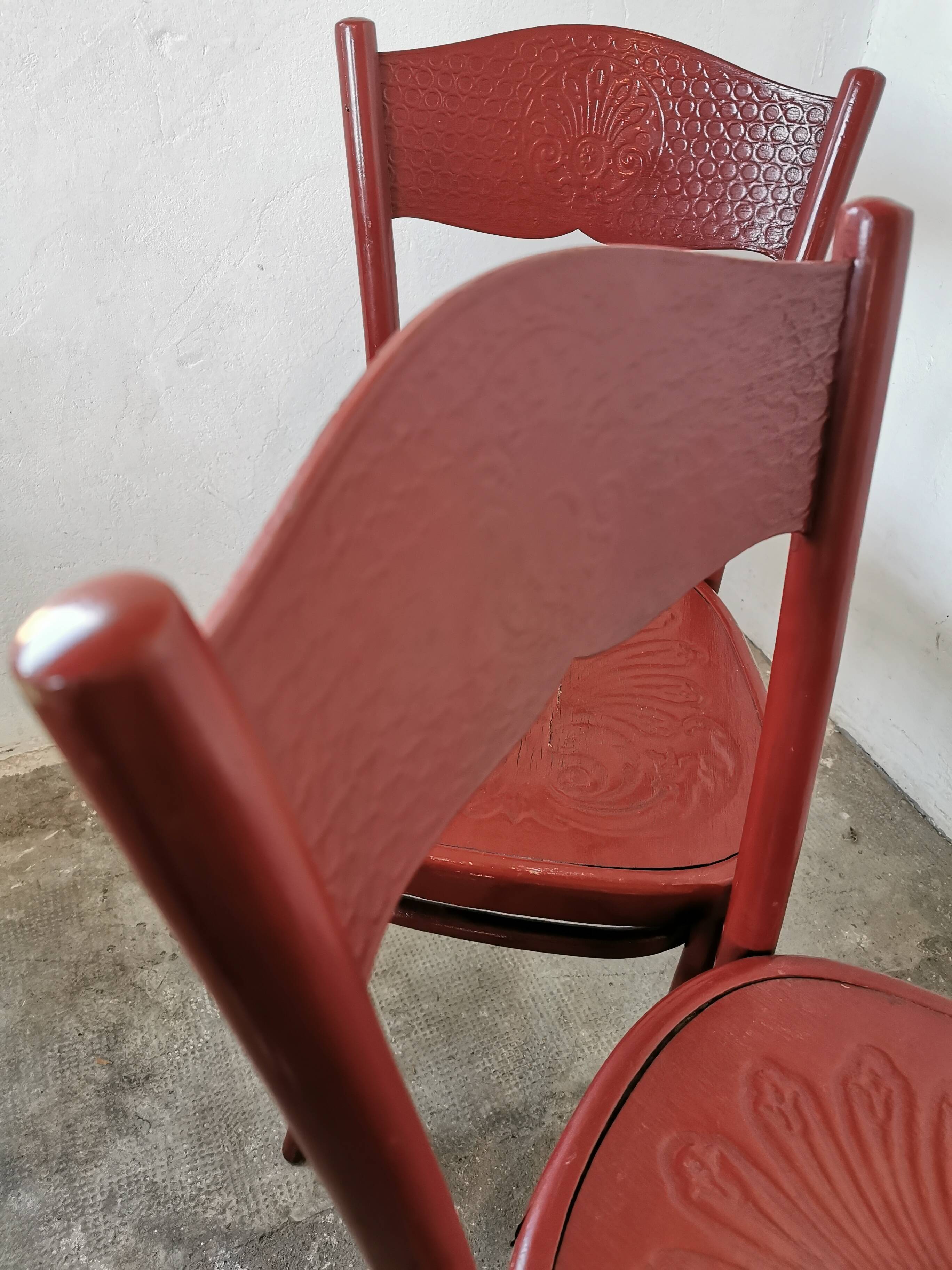 Set of 4 curved wooden bistro chairs Fischel