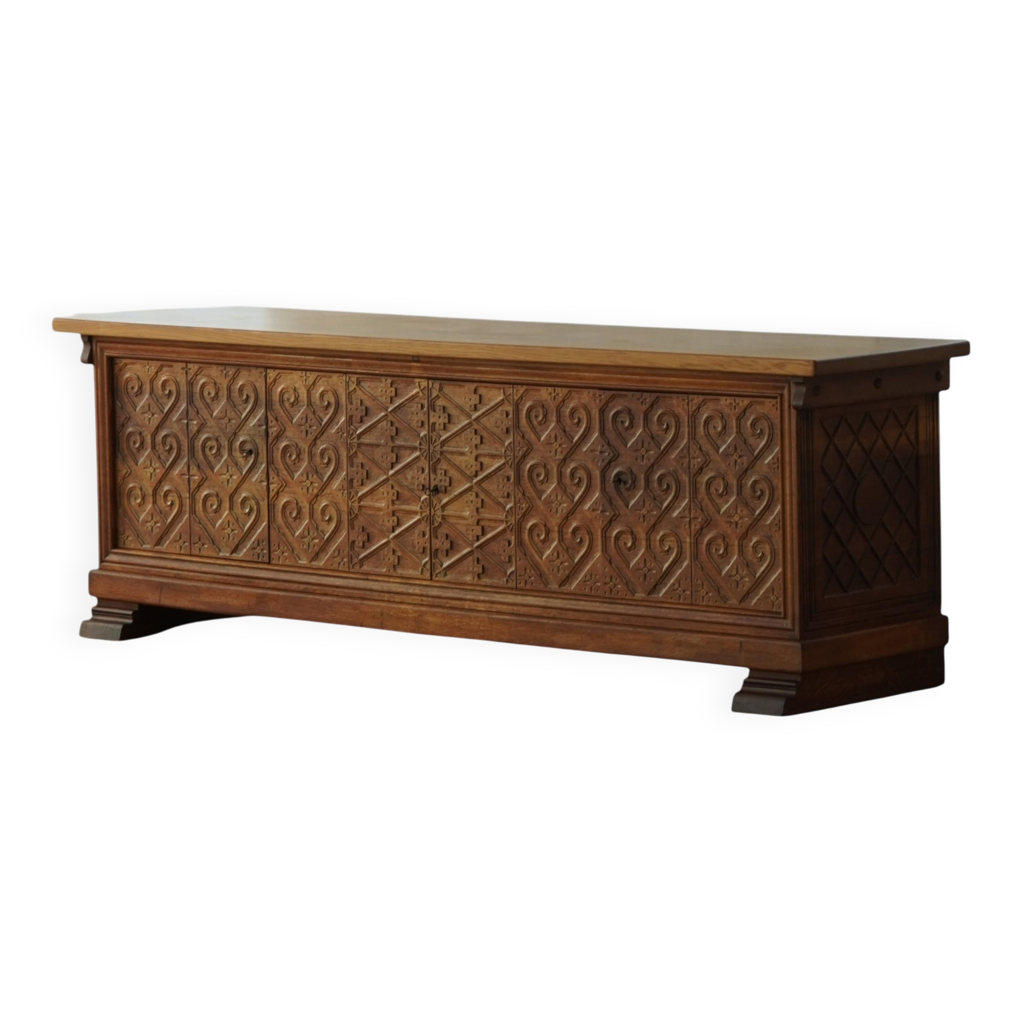 Modern Danish buffet in carved oak, signed Max A. Rasmussen, Denmark, 1940s.