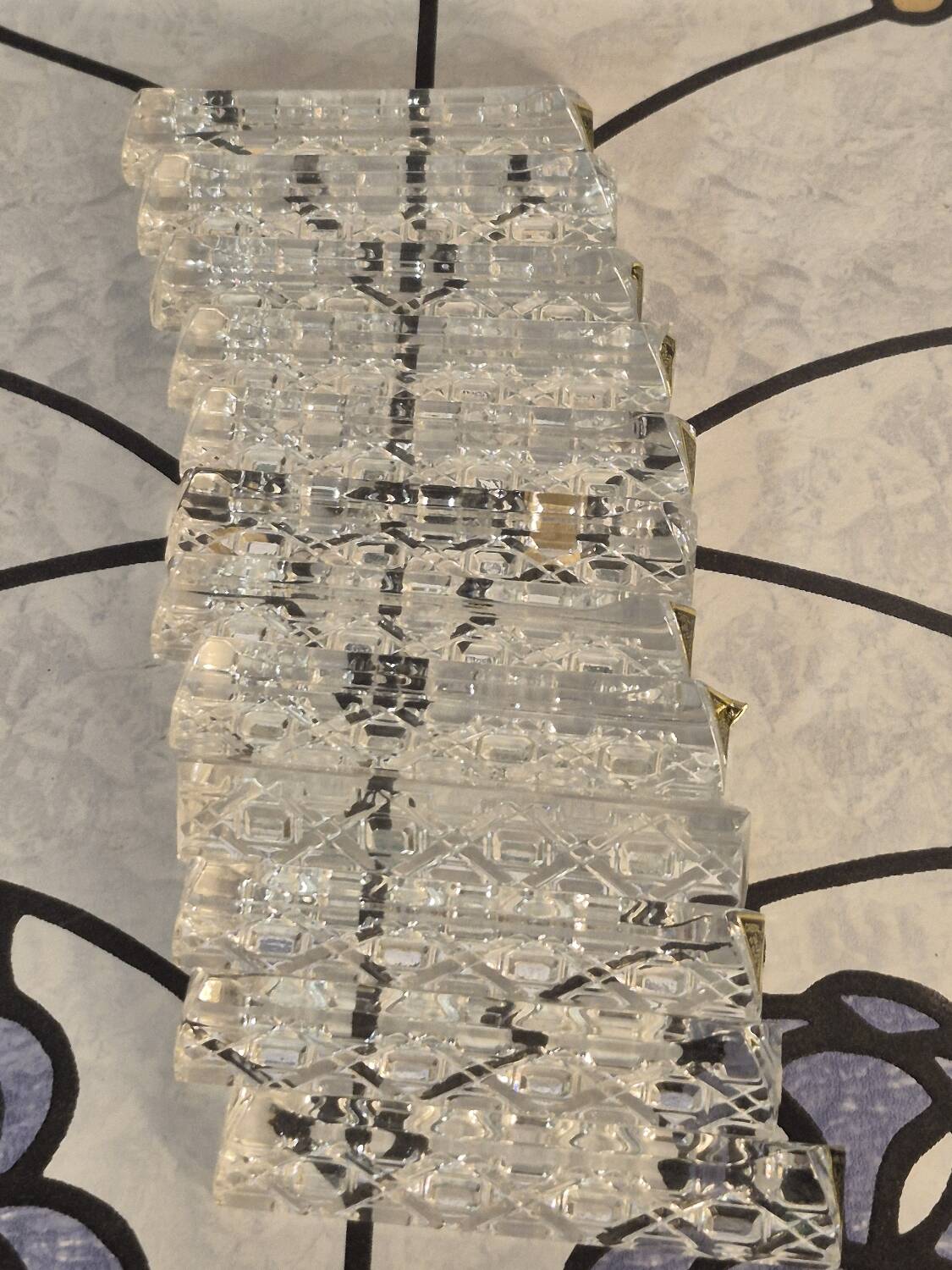 Crystal knife holder