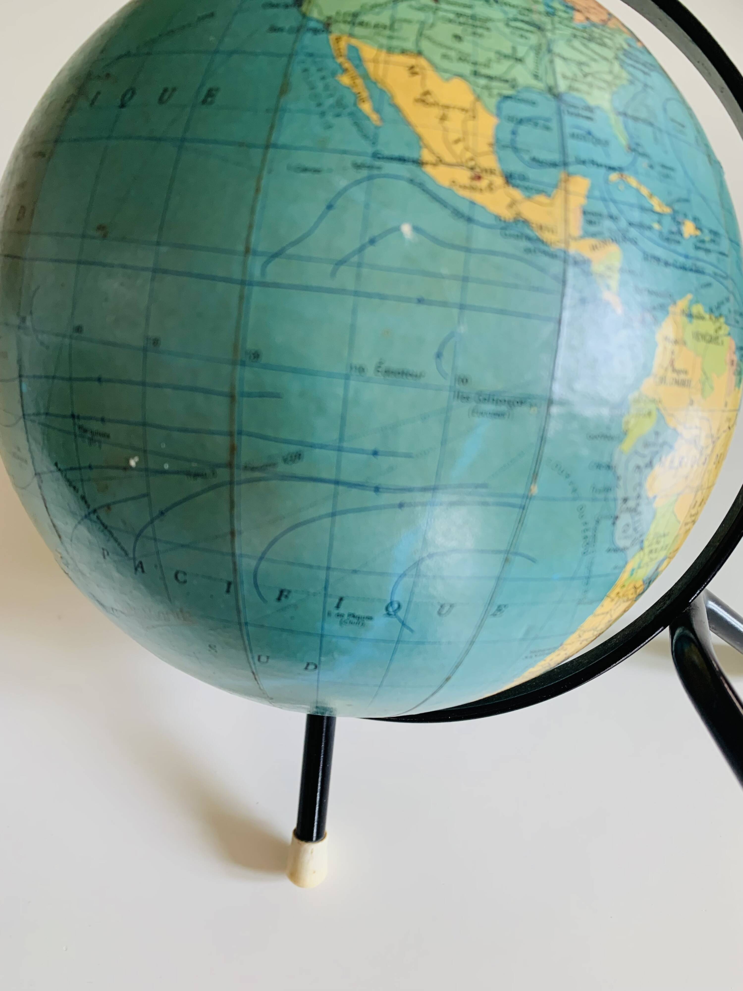 World map globe from the 1950s/1960s.