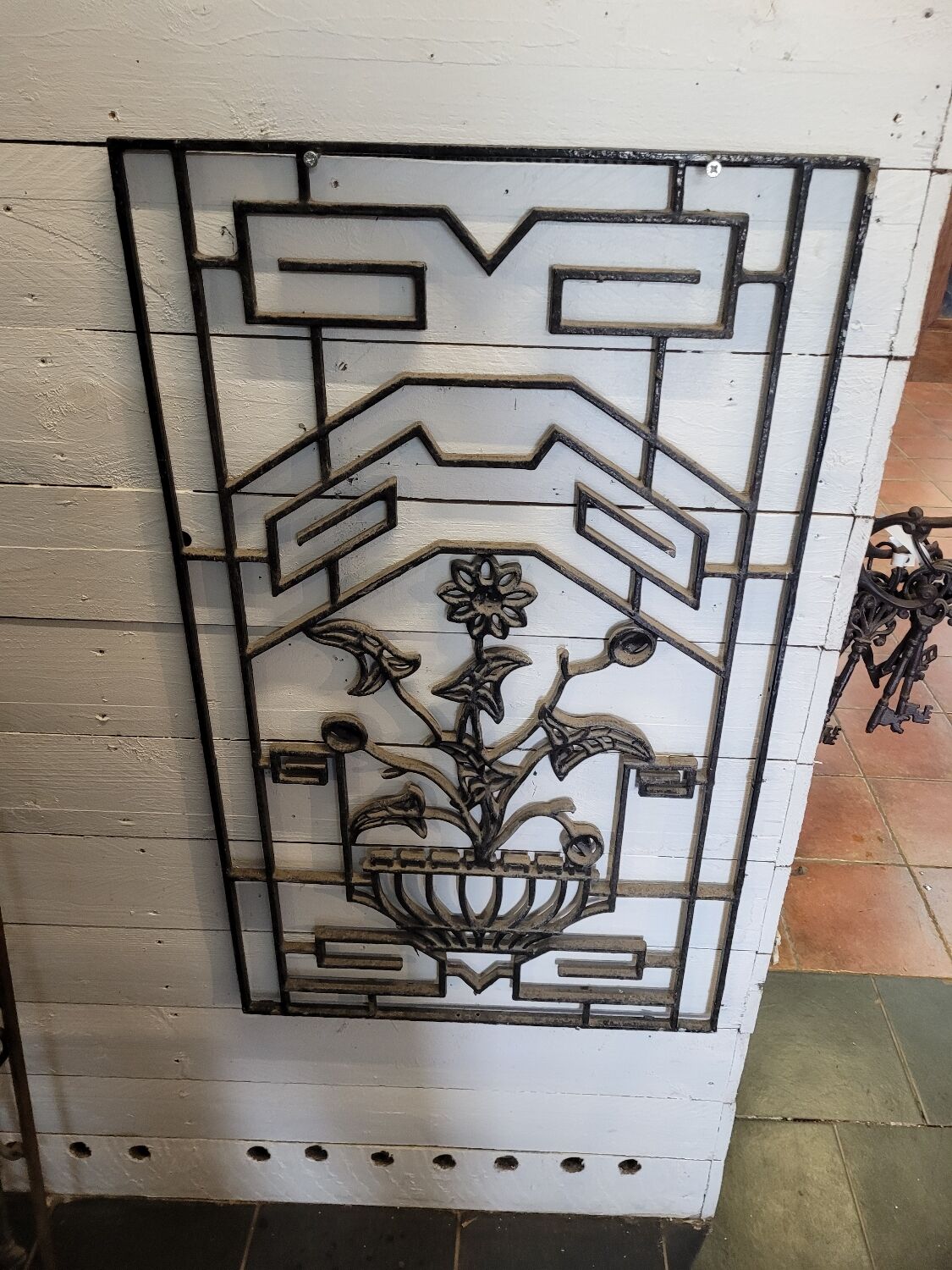 Old cast iron grid 100×60cms