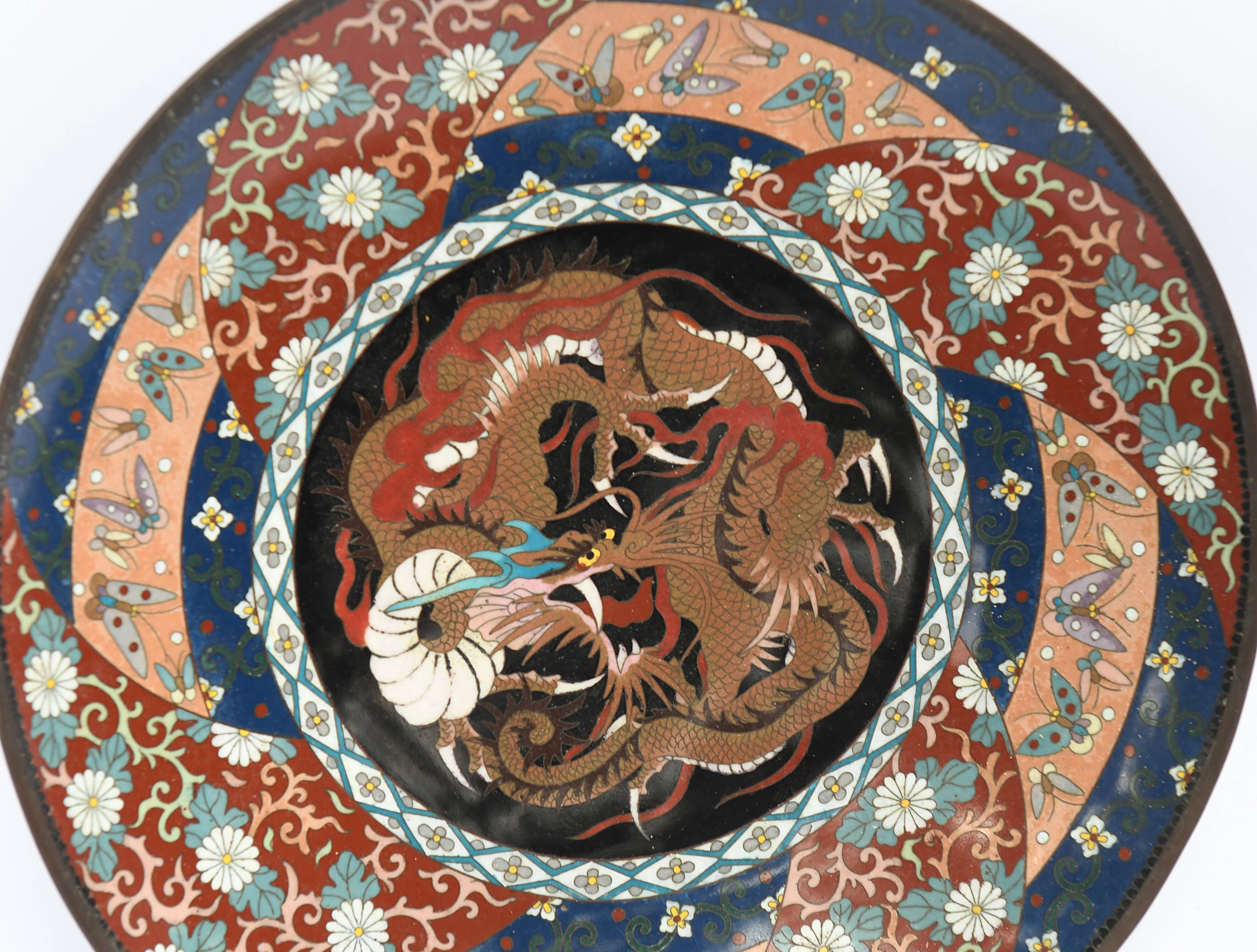 Cloisonné enamel dish decorated with a dragon in the center