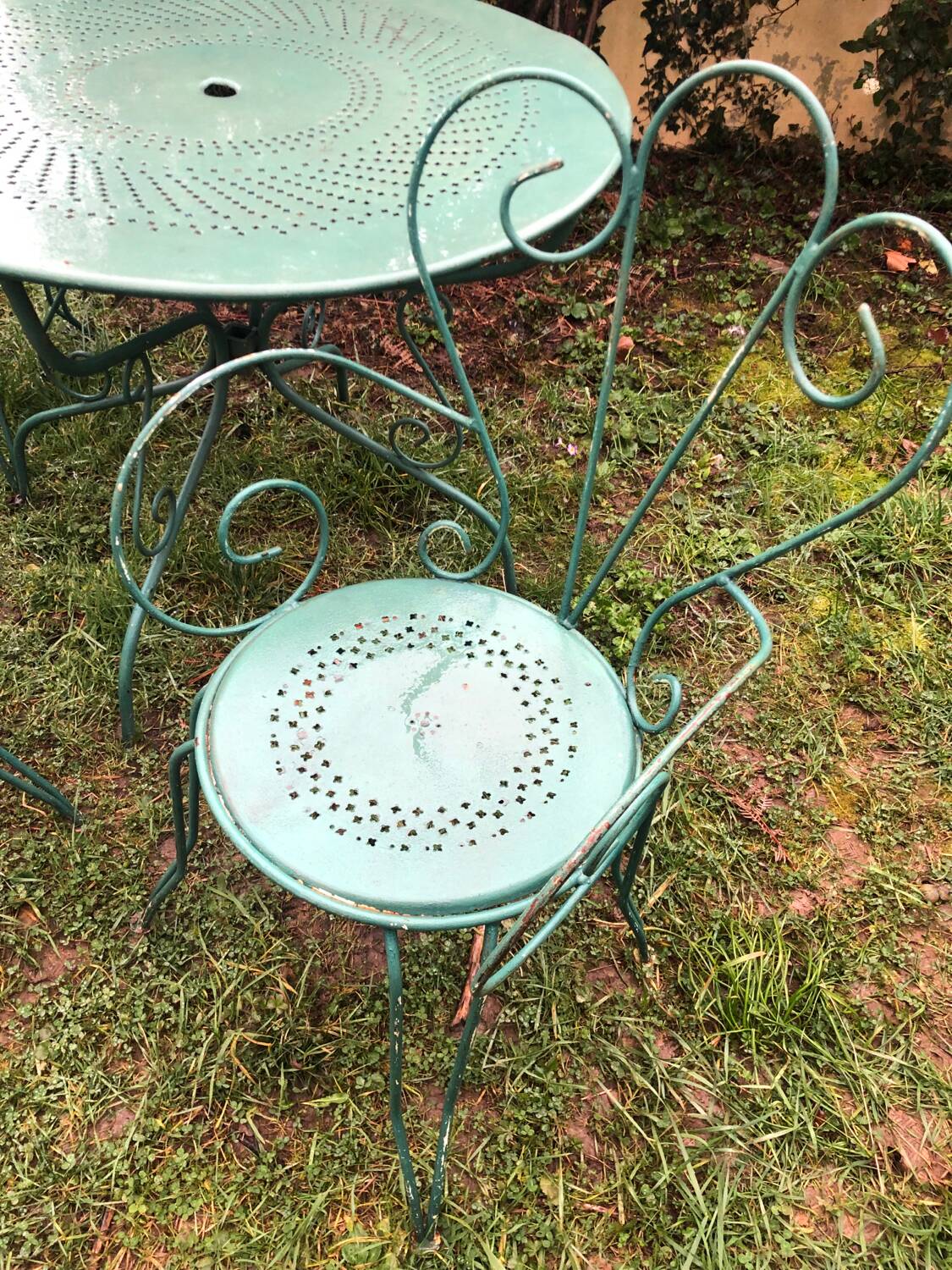 Salon de jardin en fer forgé