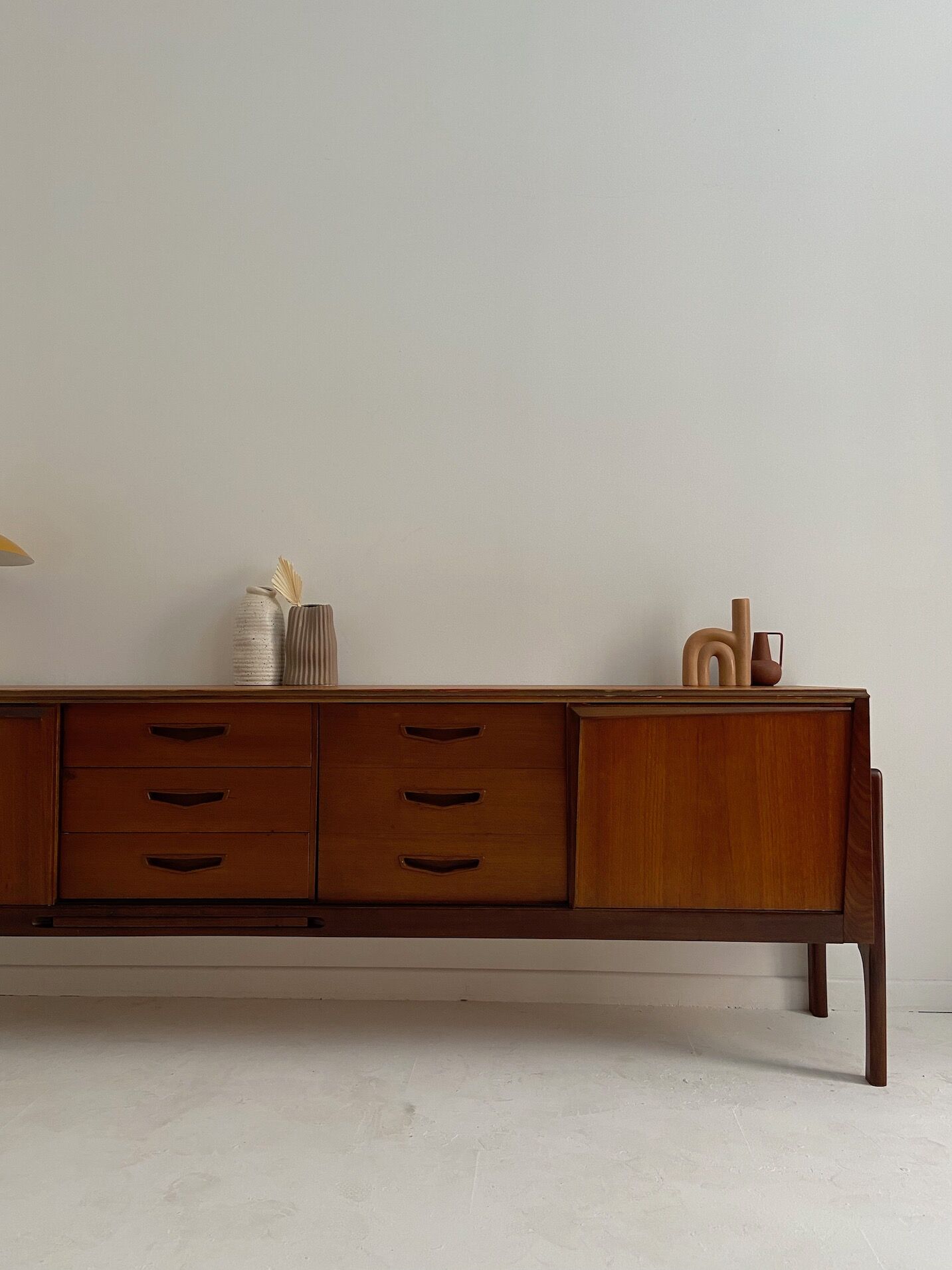 Vintage design row by Gunni Oman
