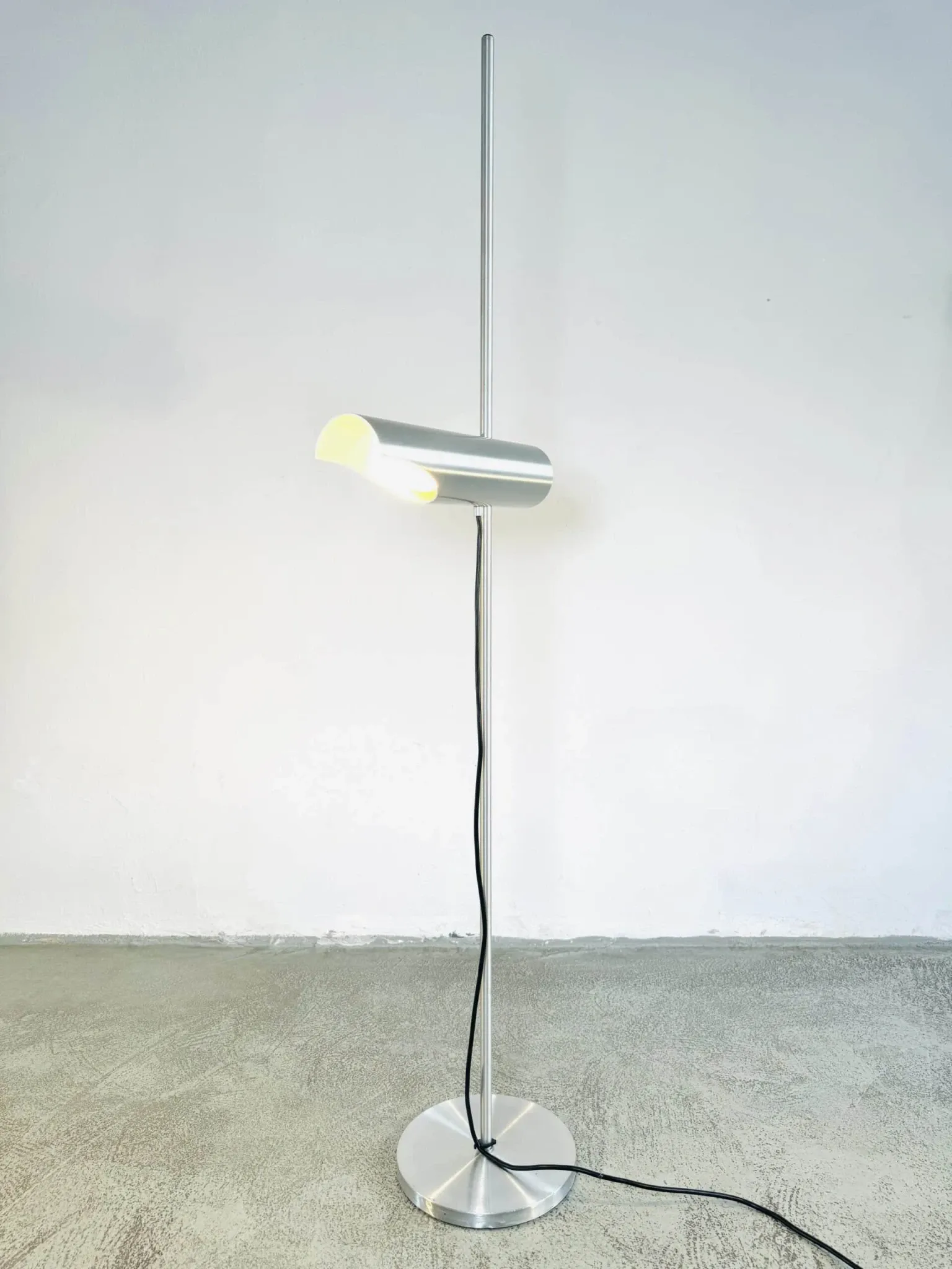 D-2003 Periskoop Floor Lamp By Maija Liisa Komulainen For Raak Amsterdam, The Netherlands, 1960S