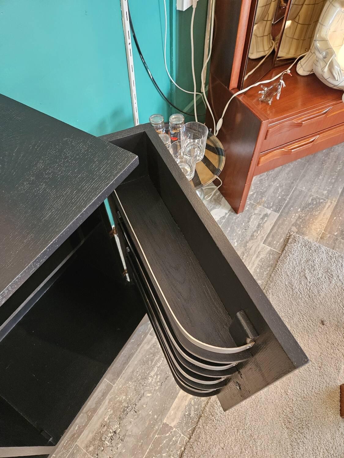 Small bar cabinet from the 30s and 40s