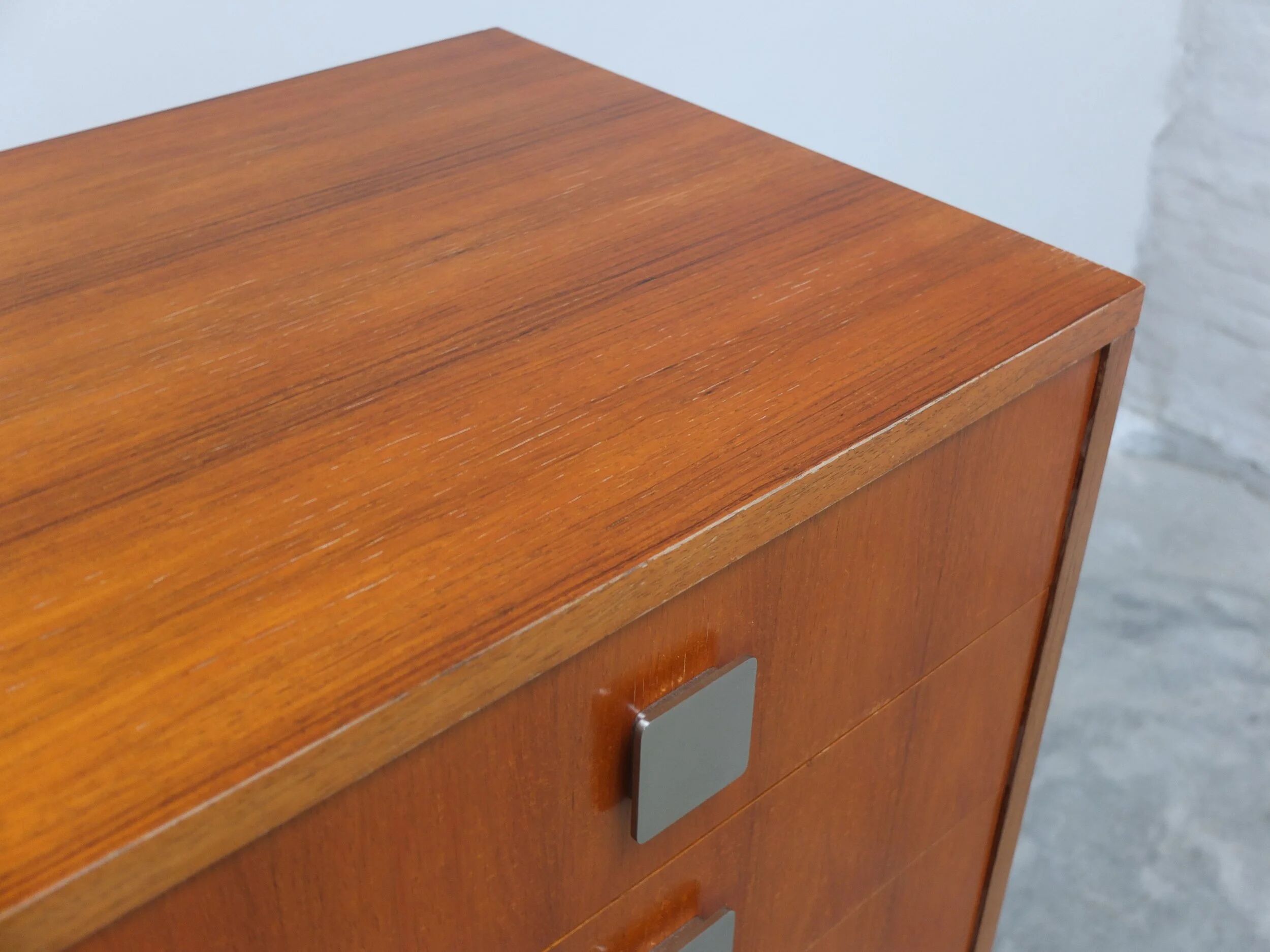 Commode haute par Alfred Hendrickx pour Belform, années 1960.