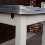 Small kitchen rock table