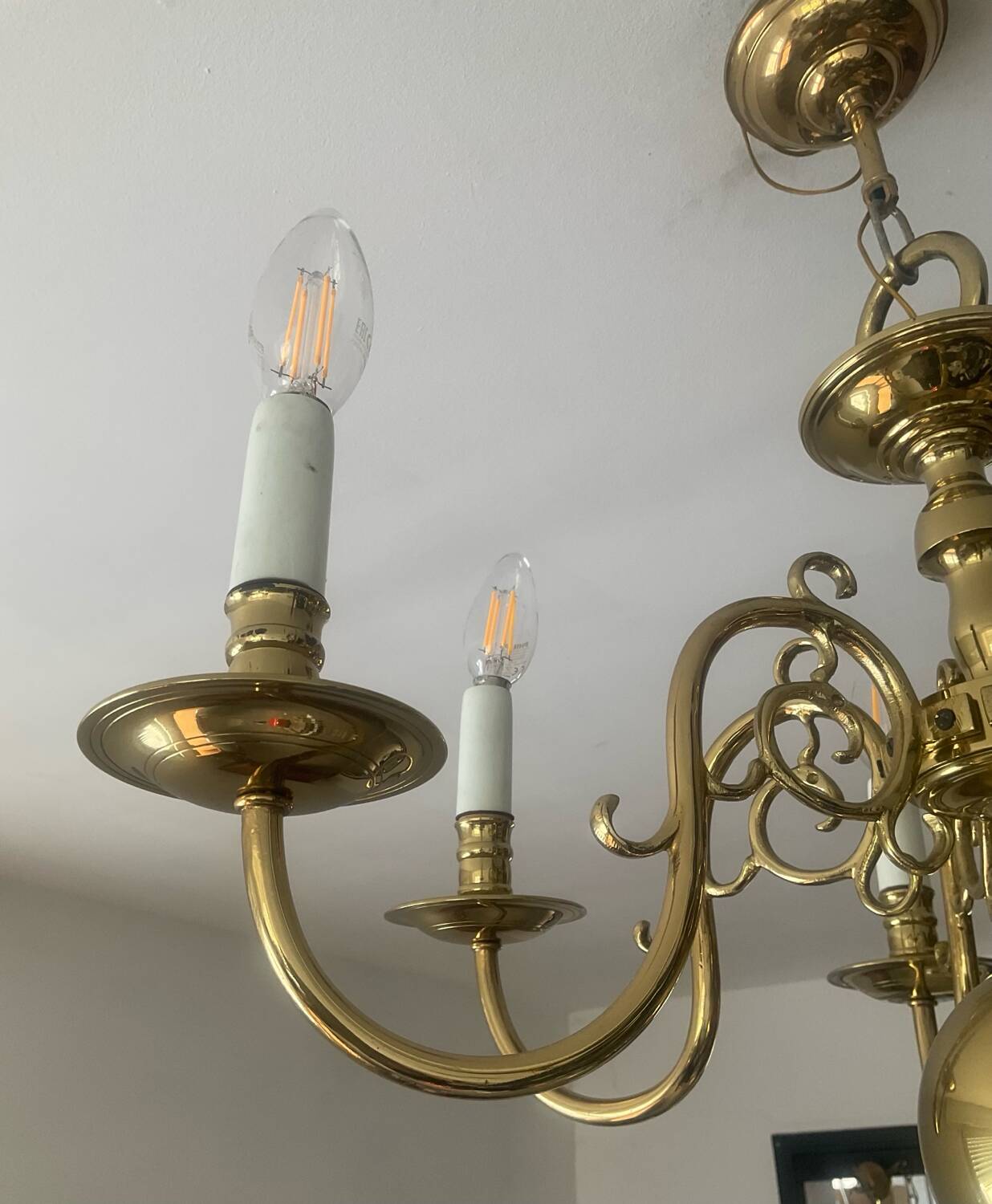 Antique Dutch 6-light chandelier in solid bronze