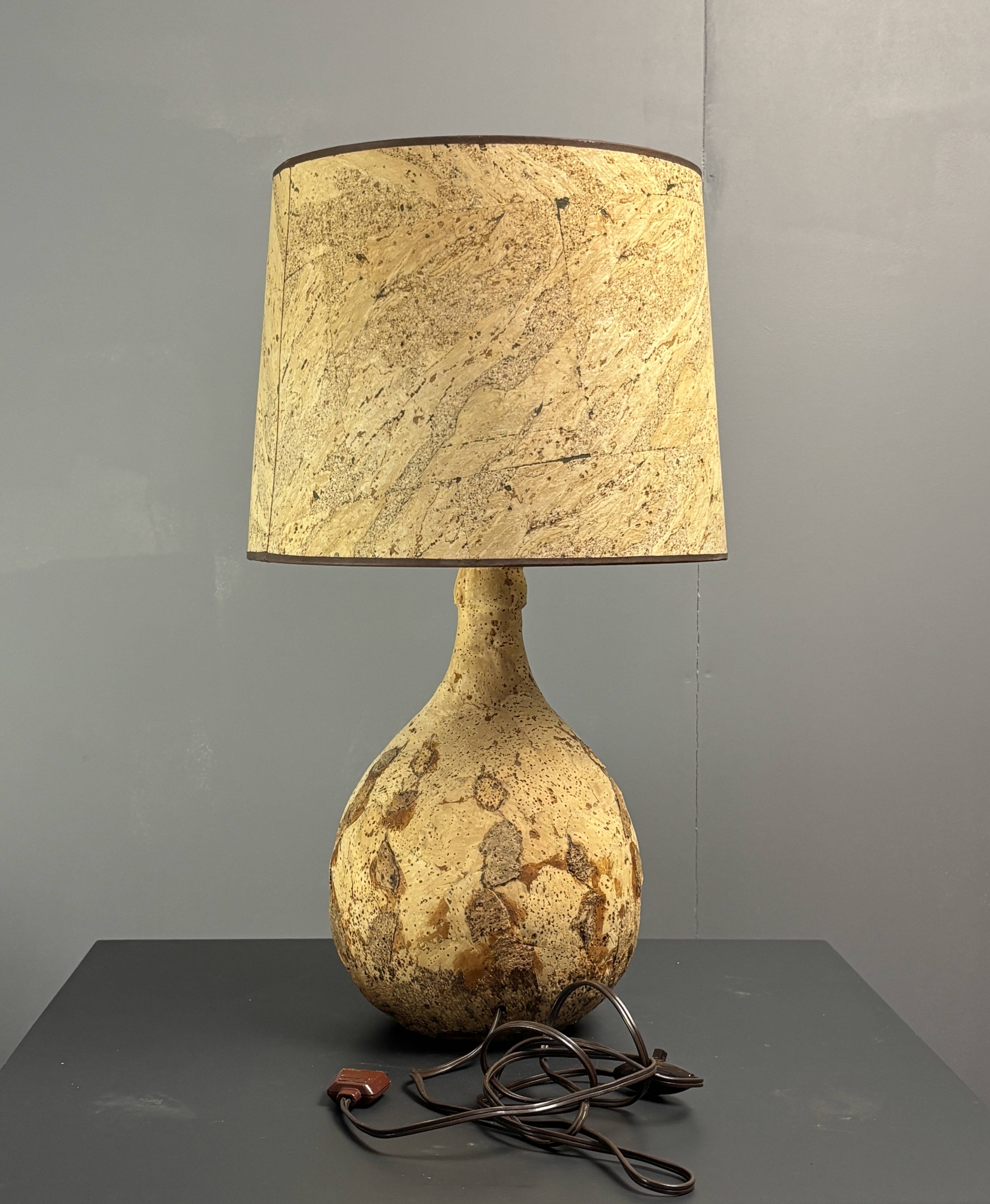 Lampe de table en liège des années 1960-1970, France