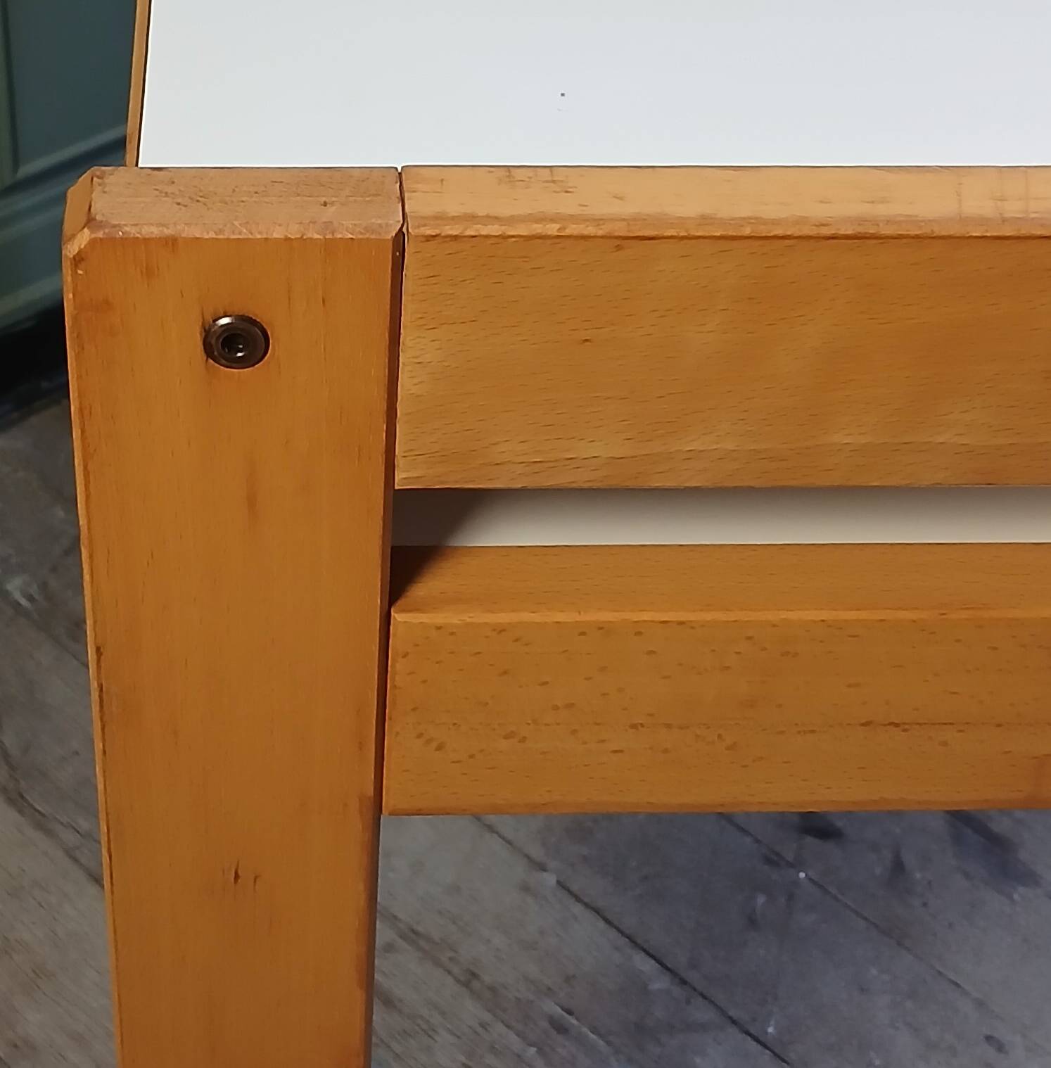 Desk A. Sornay (dlg) in solid beech & white laminate