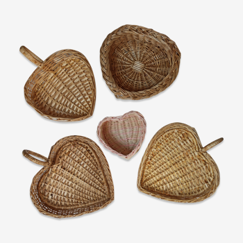 Composition of heart baskets