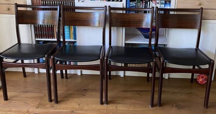 4 chaises à repas en palissandre et simili cuir marron - 1960