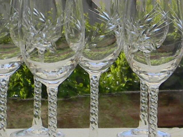 6 crystal white wine glasses from ARQUES. Epi Fleury model.