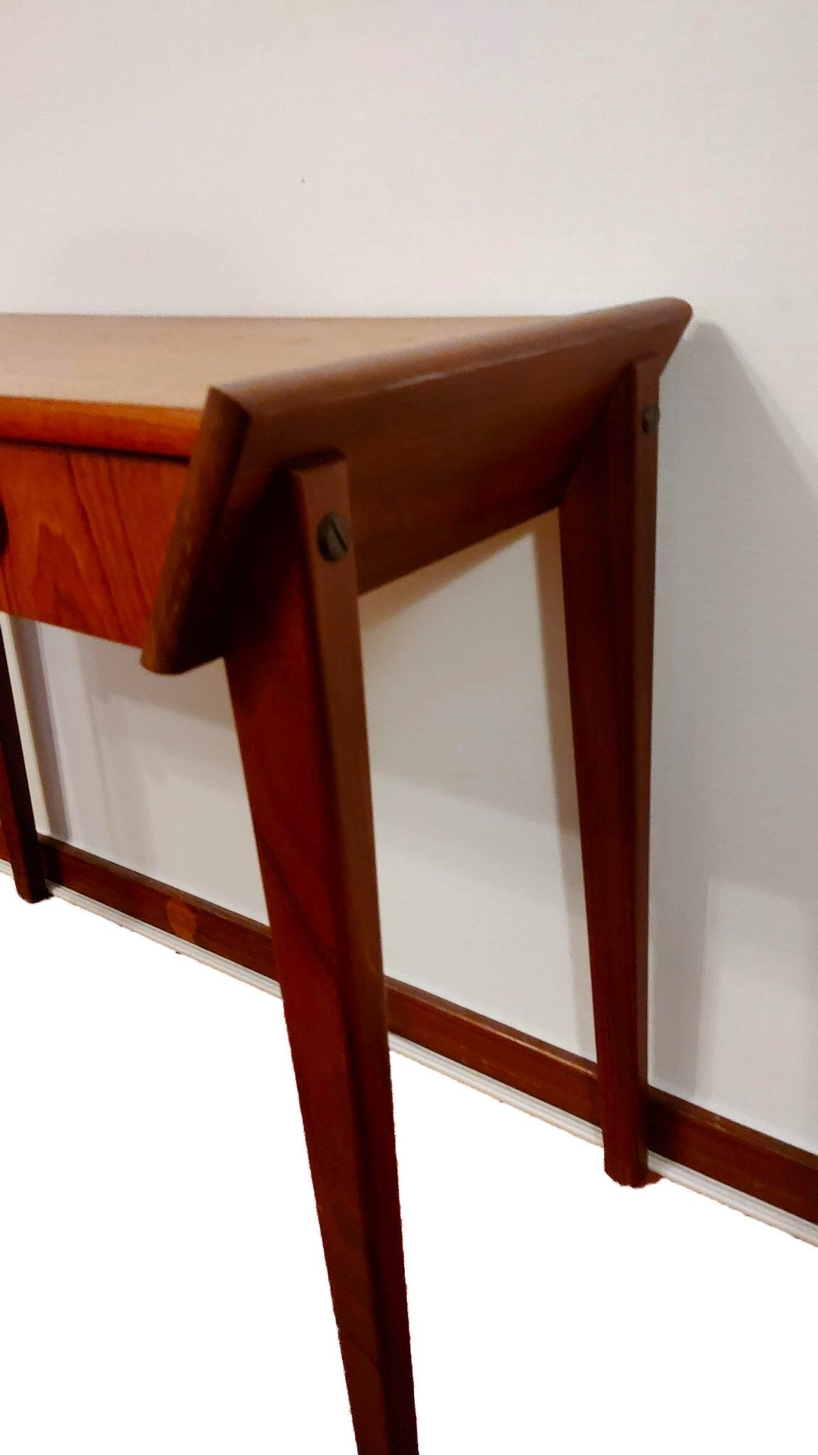 Scandinavian vintage entrance furniture