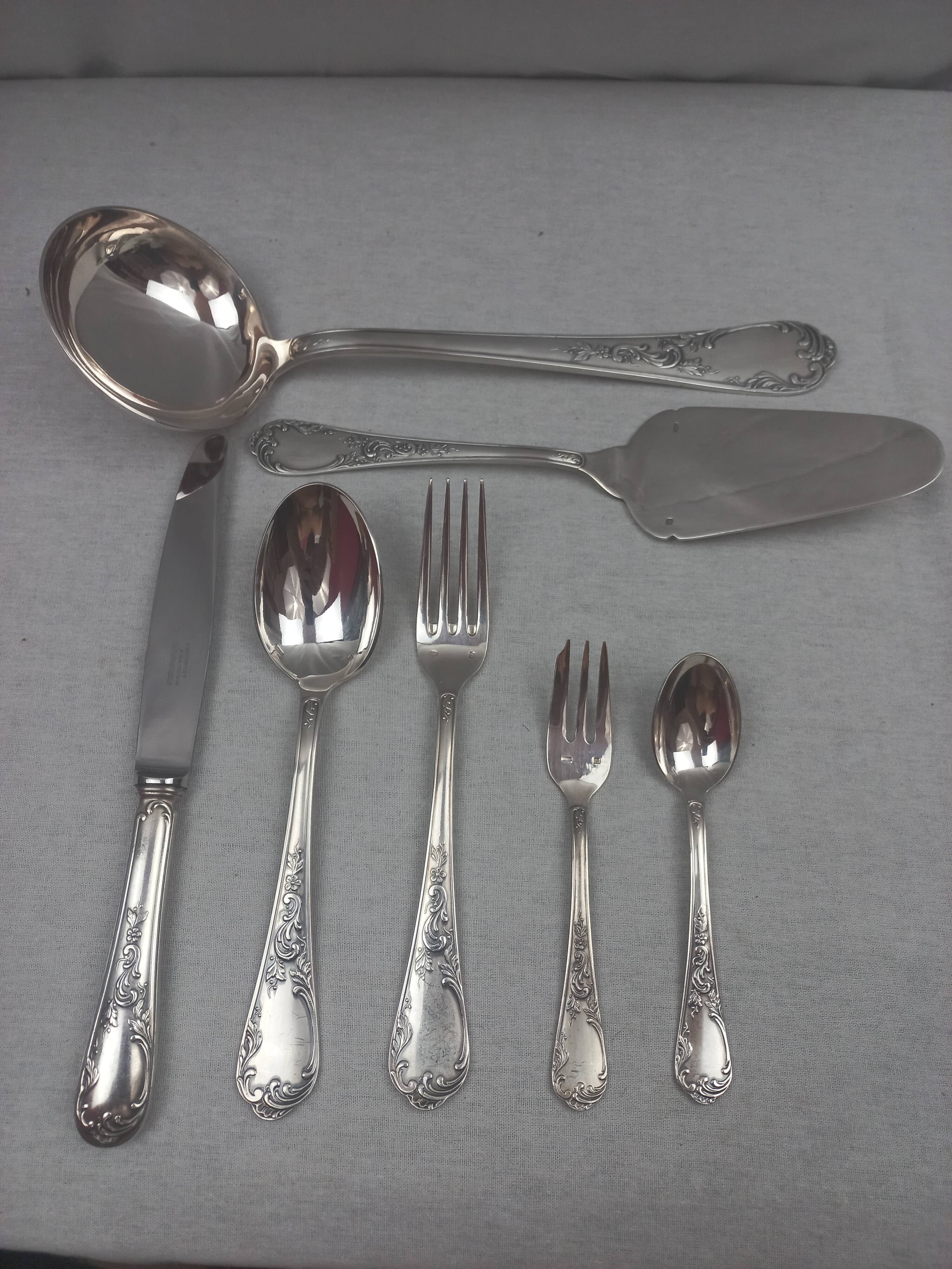 Francois Frionnet menagere 62 pieces marly rocaille louis xv box perfect condition