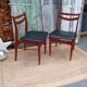 Chaises scandinaves, pied compas, skaï