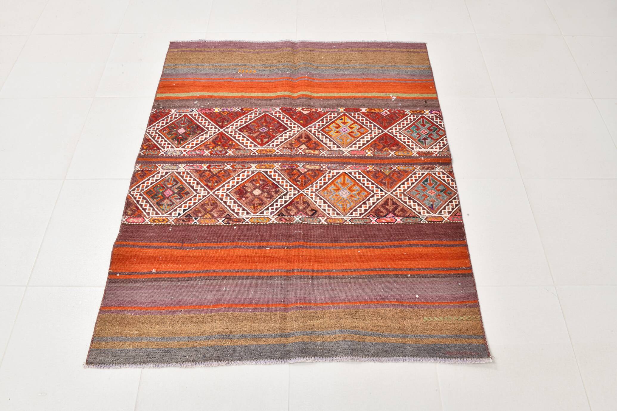 4x5 Multicolor Turkish Kilim Rug, 113x135Cm