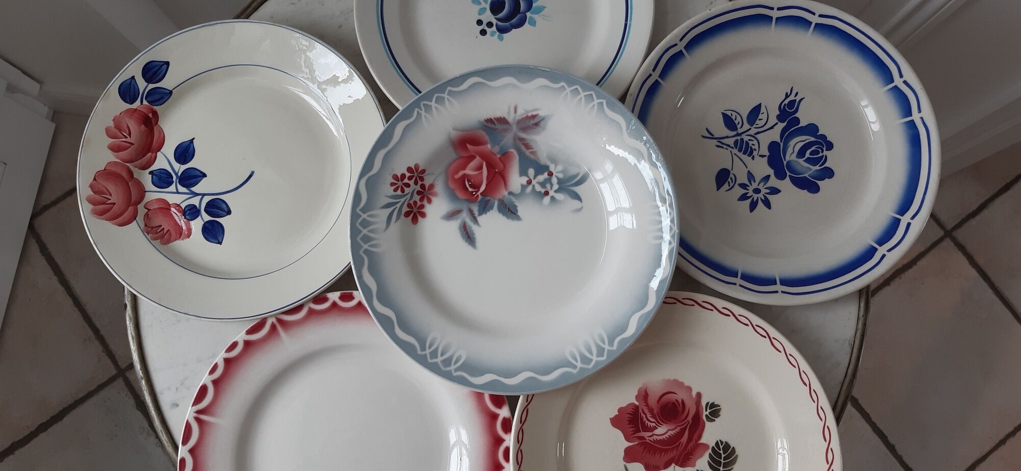 Set of 6 flat plates mismatched Moulin des loups, Badonviller, Digoin