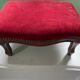 Repose pieds en bois et velours rouge