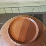 Vintage round dish fish décor