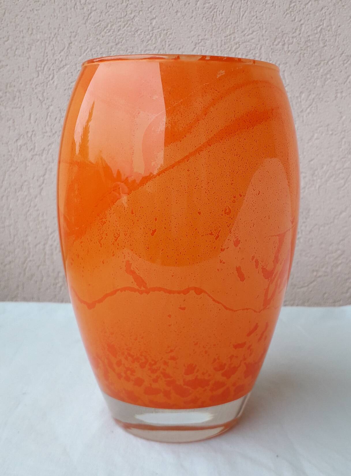 Vase en verre orange