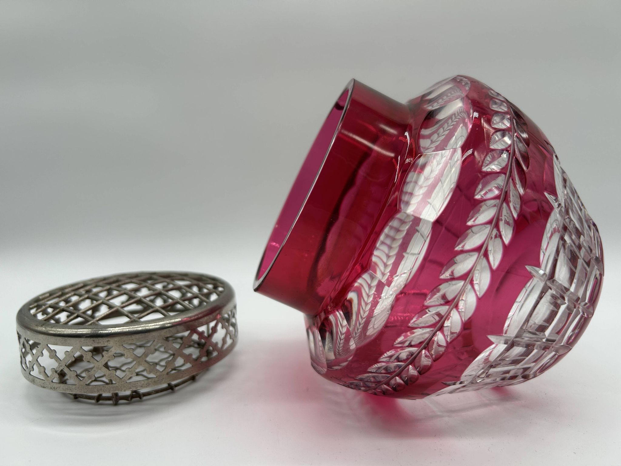 Pique-fleurs en cristal du VSL d'époque ART DECO