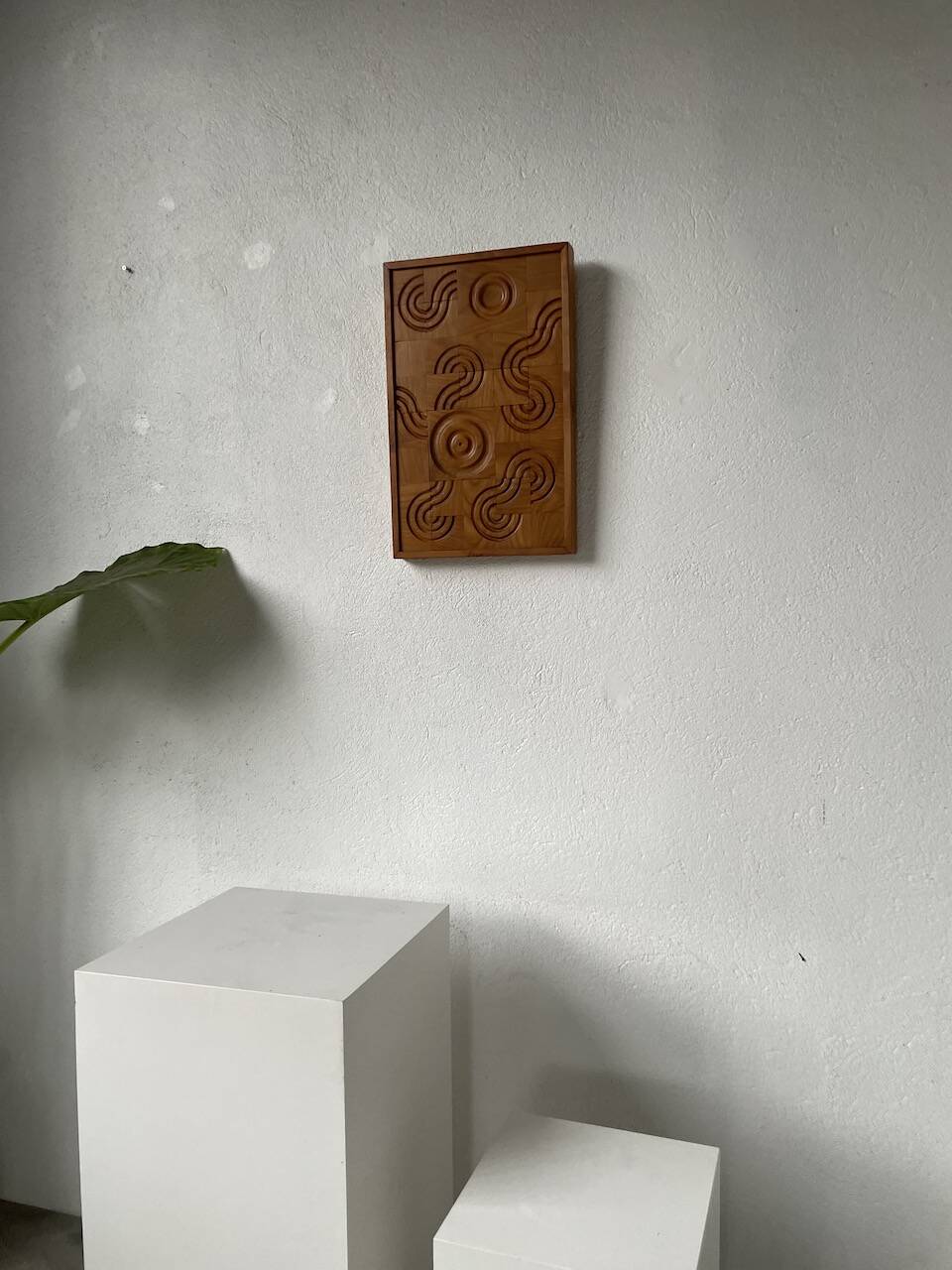 Bas relief cadre bois sculpté