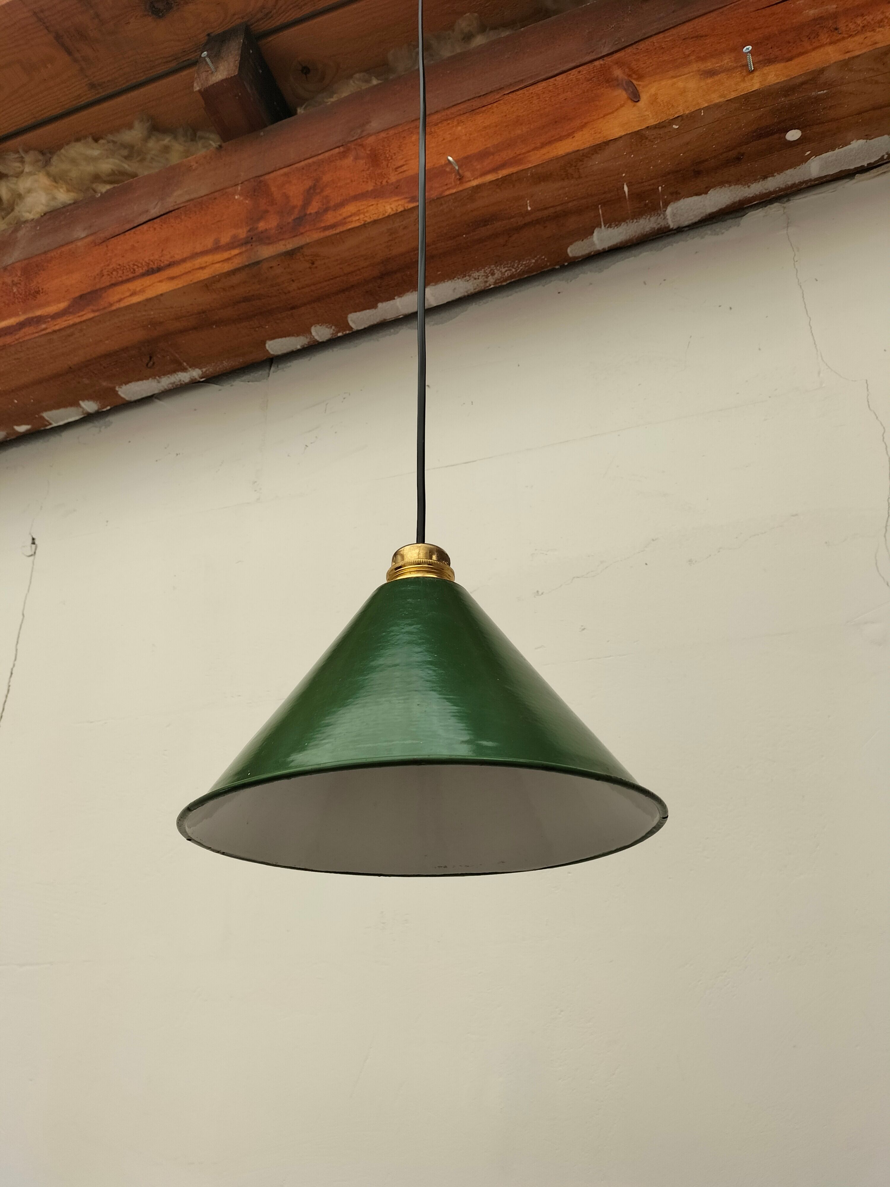 Old enamelled sheet metal lamp